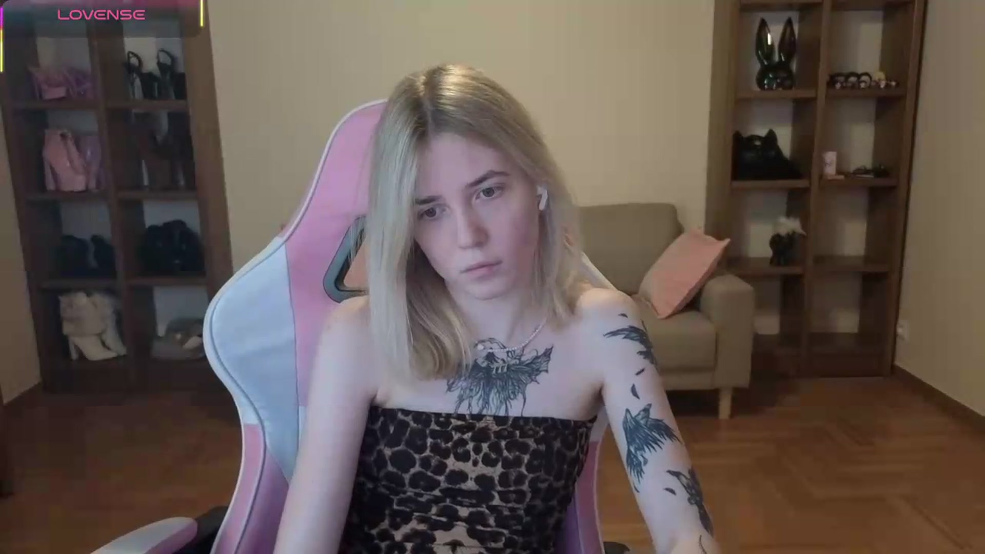 Gallery image thumbnail from Serphelia's myfreecams stream on, 05/24/2026, 21:57 image 9 of 20