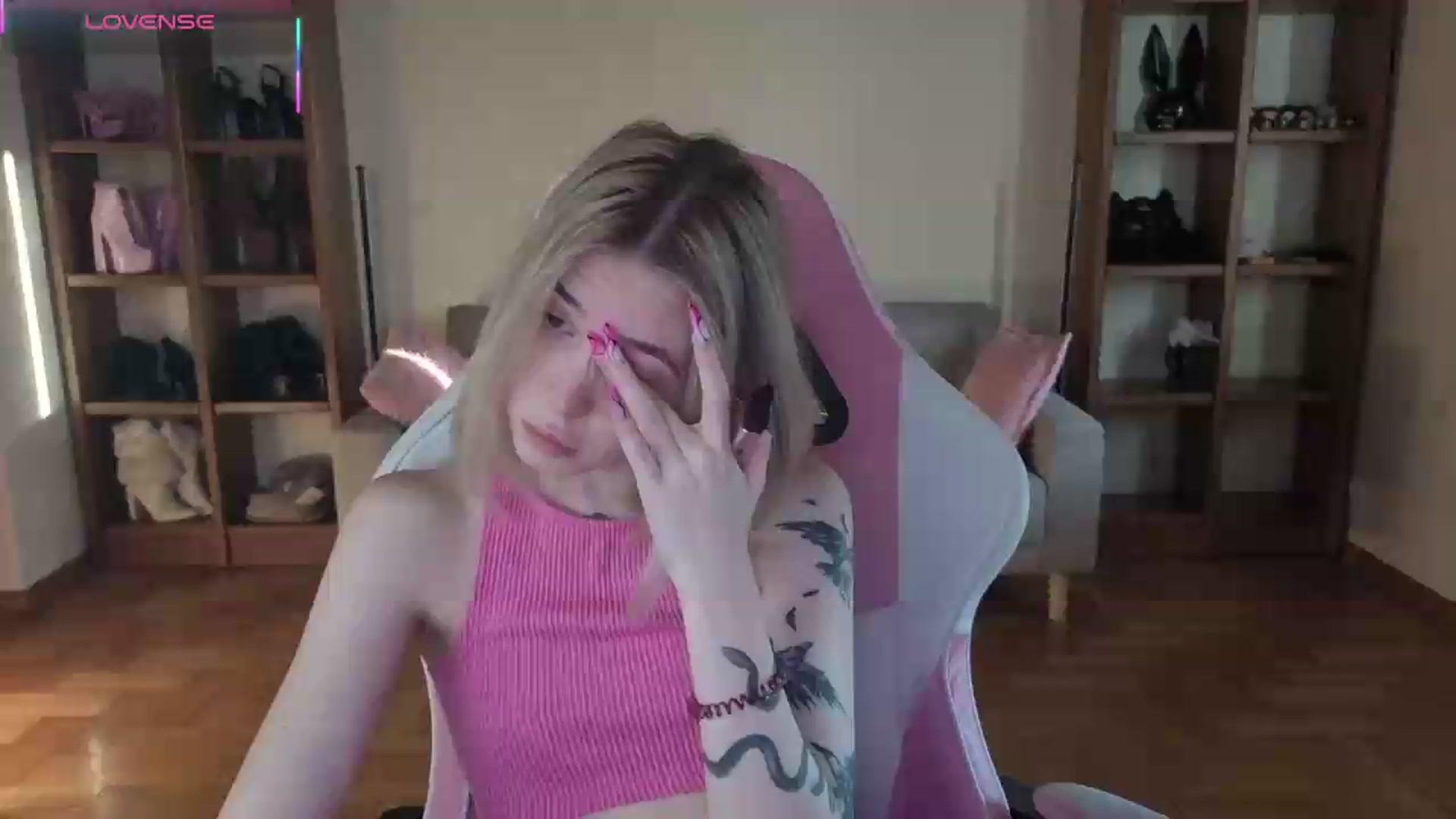Gallery image thumbnail from Serphelia's myfreecams stream on, 05/25/2026, 18:16 image 1 of 20