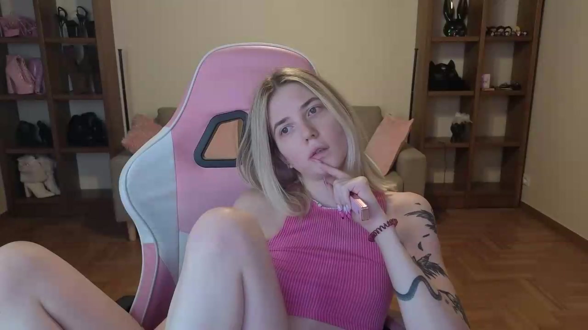 Gallery image thumbnail from Serphelia's myfreecams stream on, 05/25/2026, 20:29 image 8 of 20