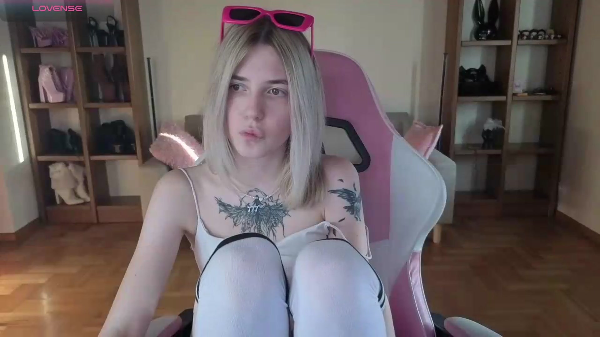 Gallery image thumbnail from Serphelia's myfreecams stream on, 05/26/2026, 20:48 image 3 of 20