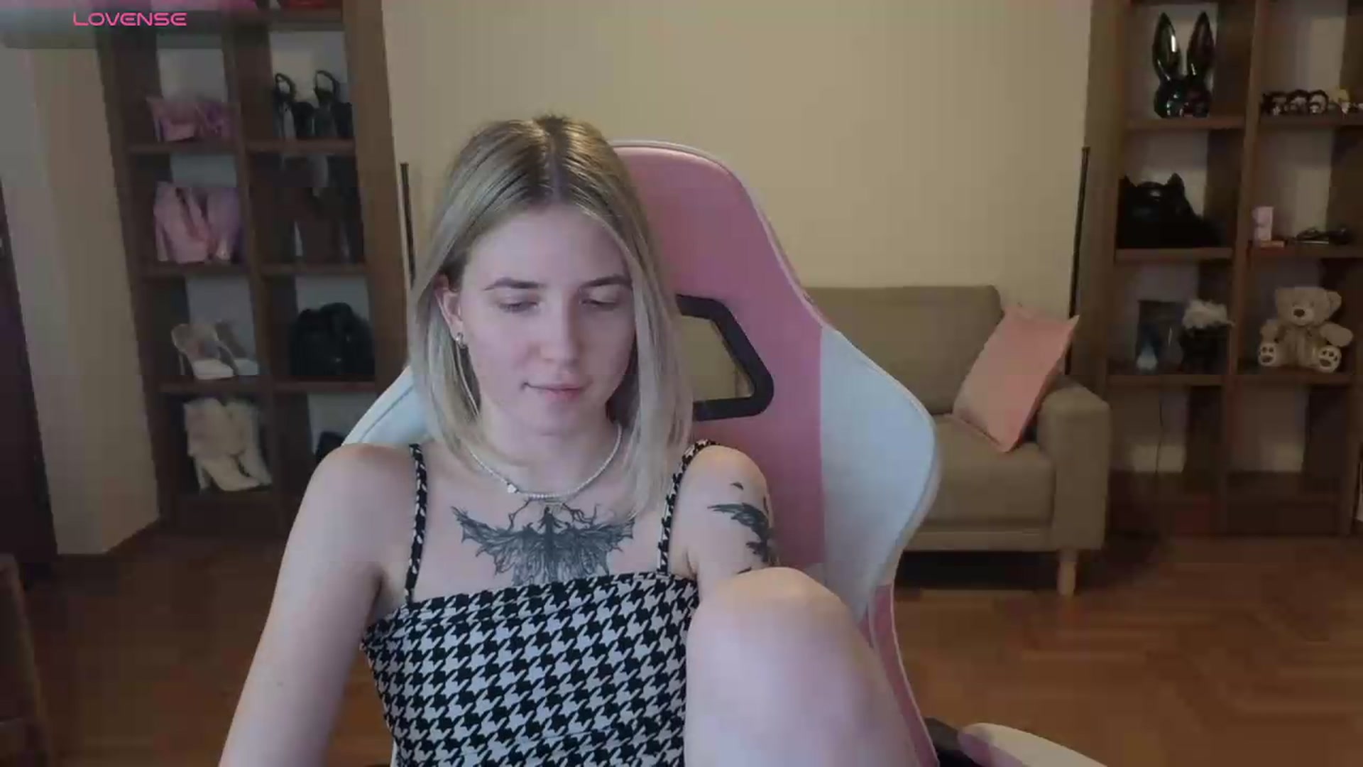 Gallery image thumbnail from Serphelia's myfreecams stream on, 05/27/2026, 19:55 image 14 of 20