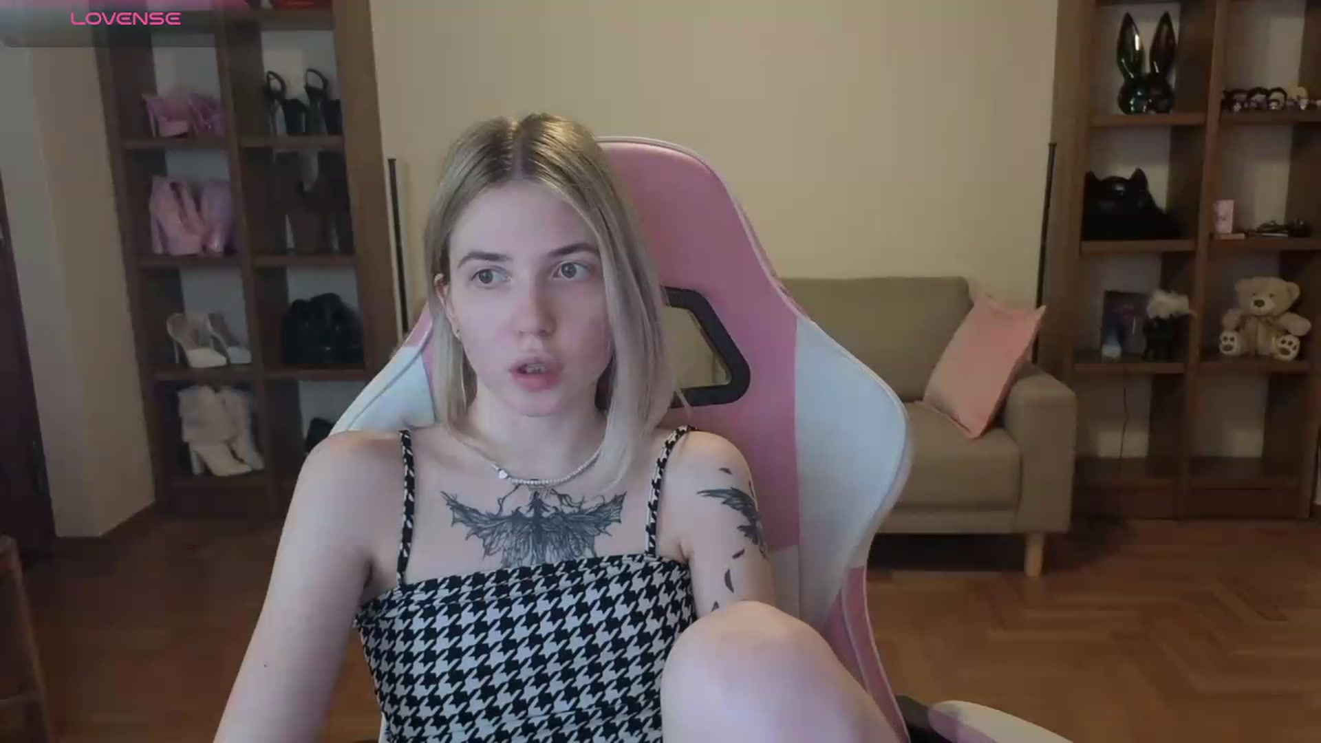 Gallery image thumbnail from Serphelia's myfreecams stream on, 05/27/2026, 19:55 image 10 of 20