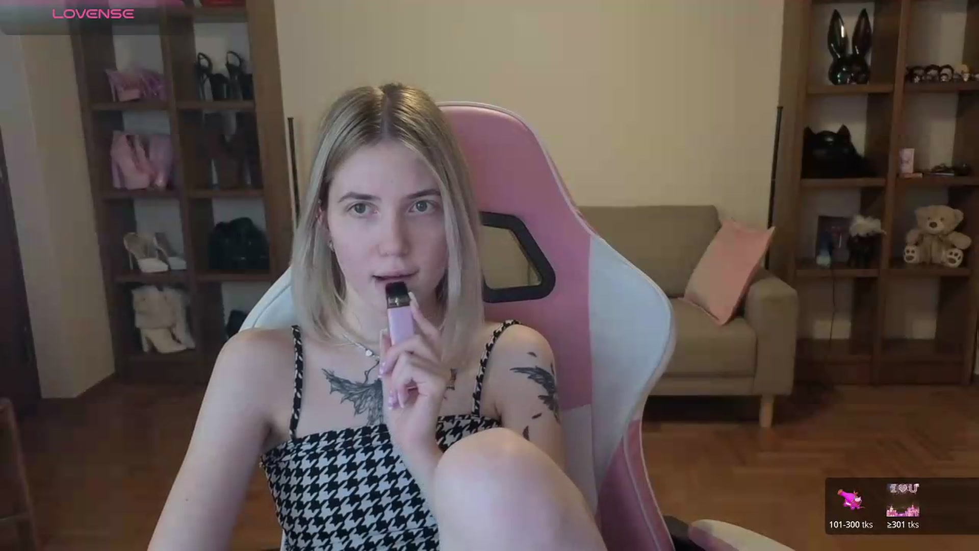 Gallery image thumbnail from Serphelia's myfreecams stream on, 05/27/2026, 19:55 image 19 of 20