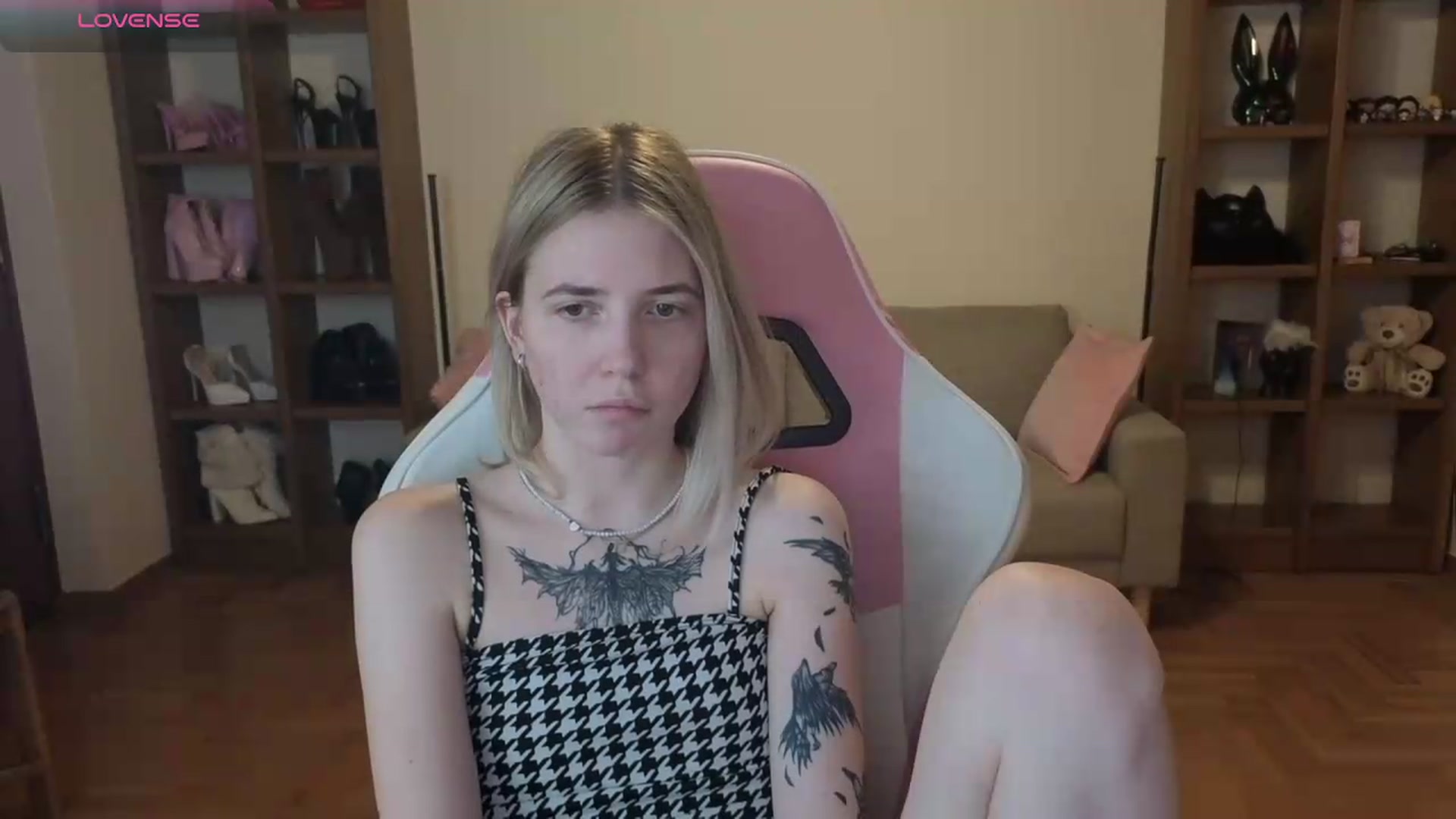 Gallery image thumbnail from Serphelia's myfreecams stream on, 05/27/2026, 19:55 image 9 of 20