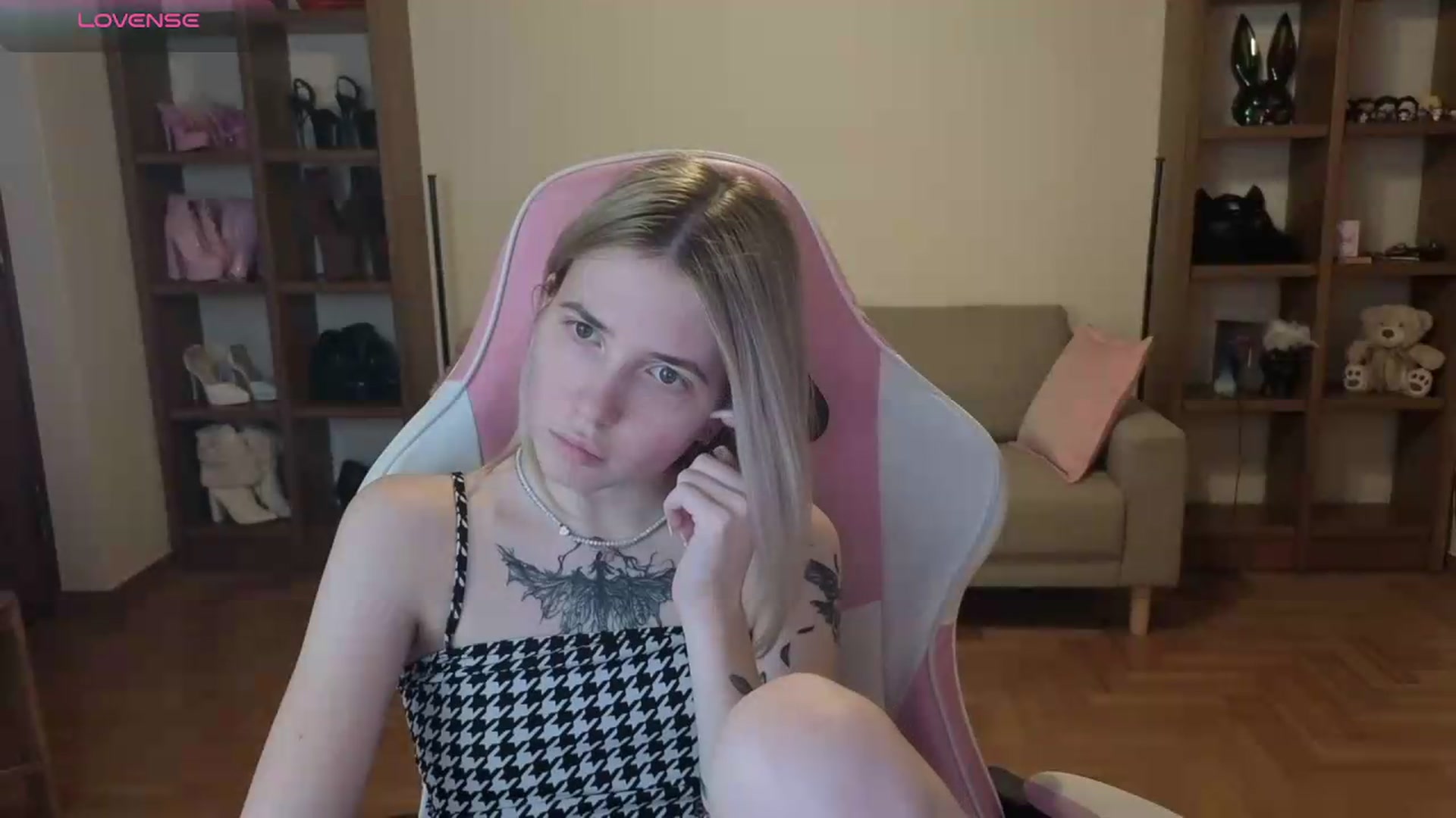 Gallery image thumbnail from Serphelia's myfreecams stream on, 05/27/2026, 19:55 image 12 of 20