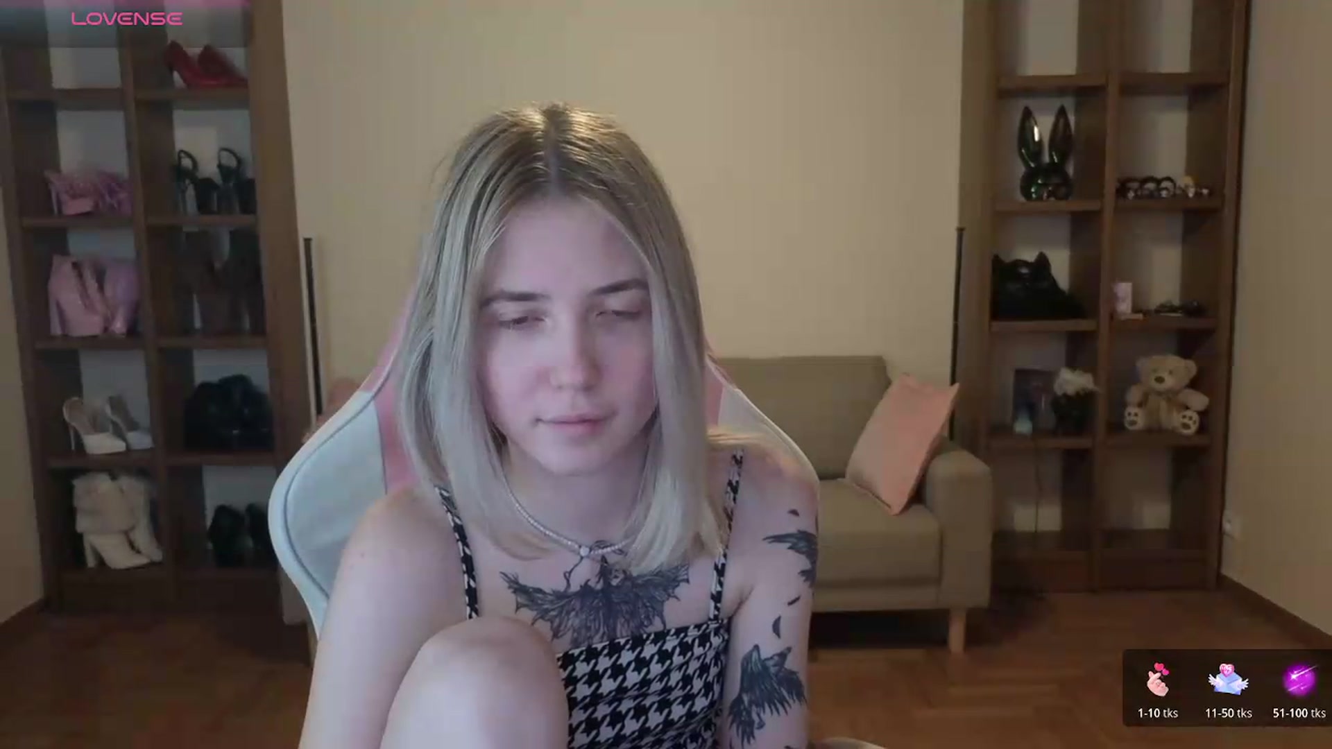 Gallery image thumbnail from Serphelia's myfreecams stream on, 05/27/2026, 20:08 image 8 of 20