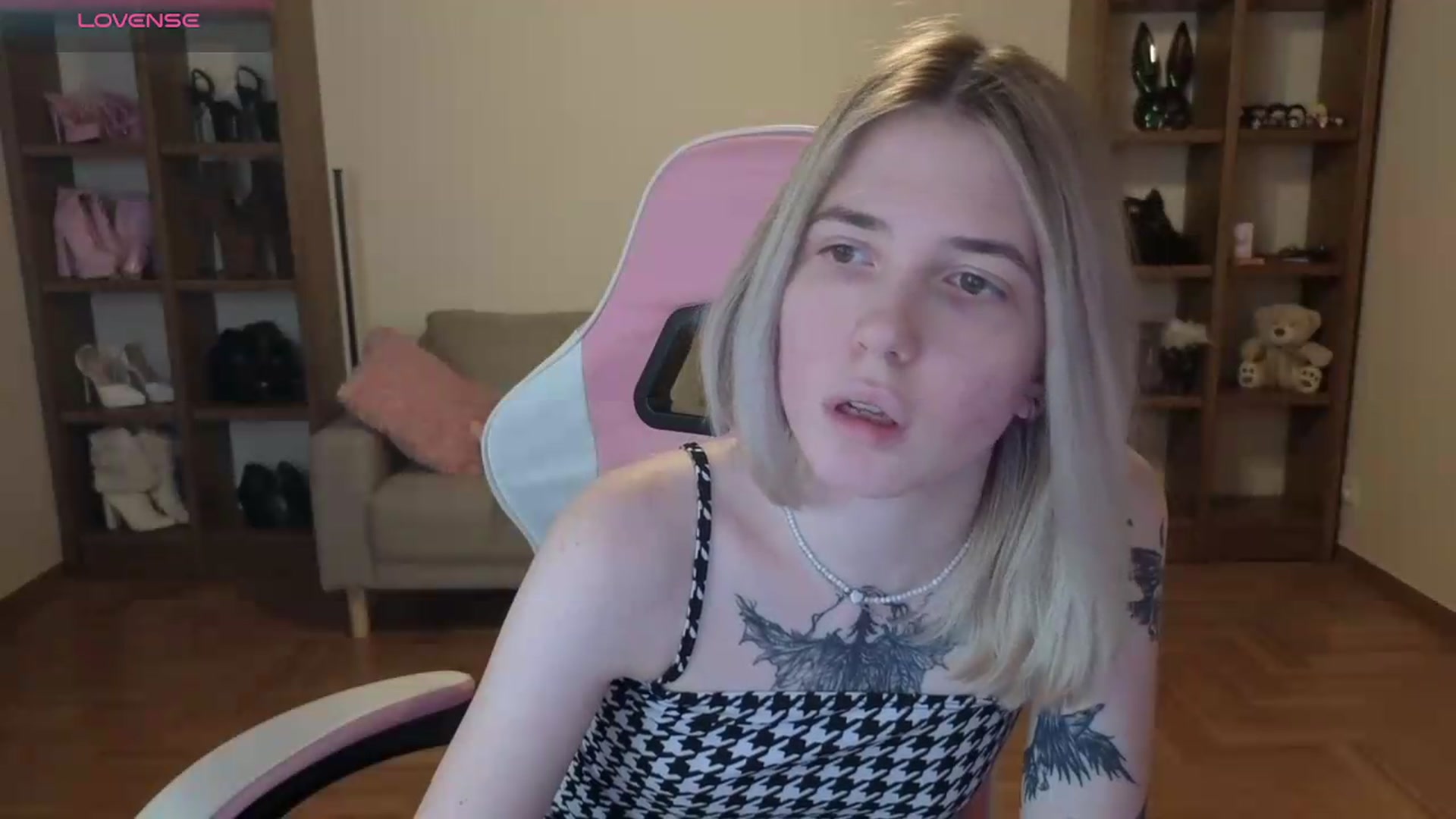 Gallery image thumbnail from Serphelia's myfreecams stream on, 05/27/2026, 20:08 image 6 of 20