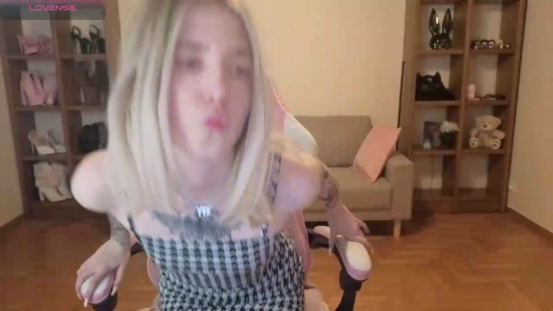 Gallery image thumbnail from Serphelia's myfreecams stream on, 05/27/2026, 20:08 image 3 of 20