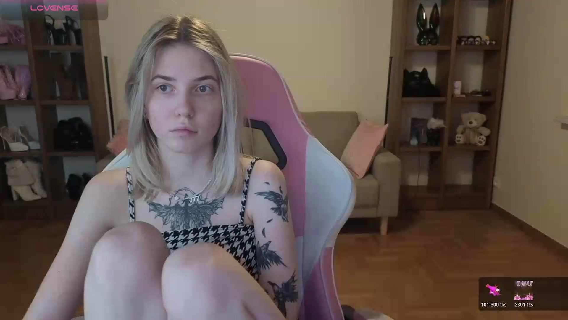 Gallery image thumbnail from Serphelia's myfreecams stream on, 05/27/2026, 21:06 image 11 of 20