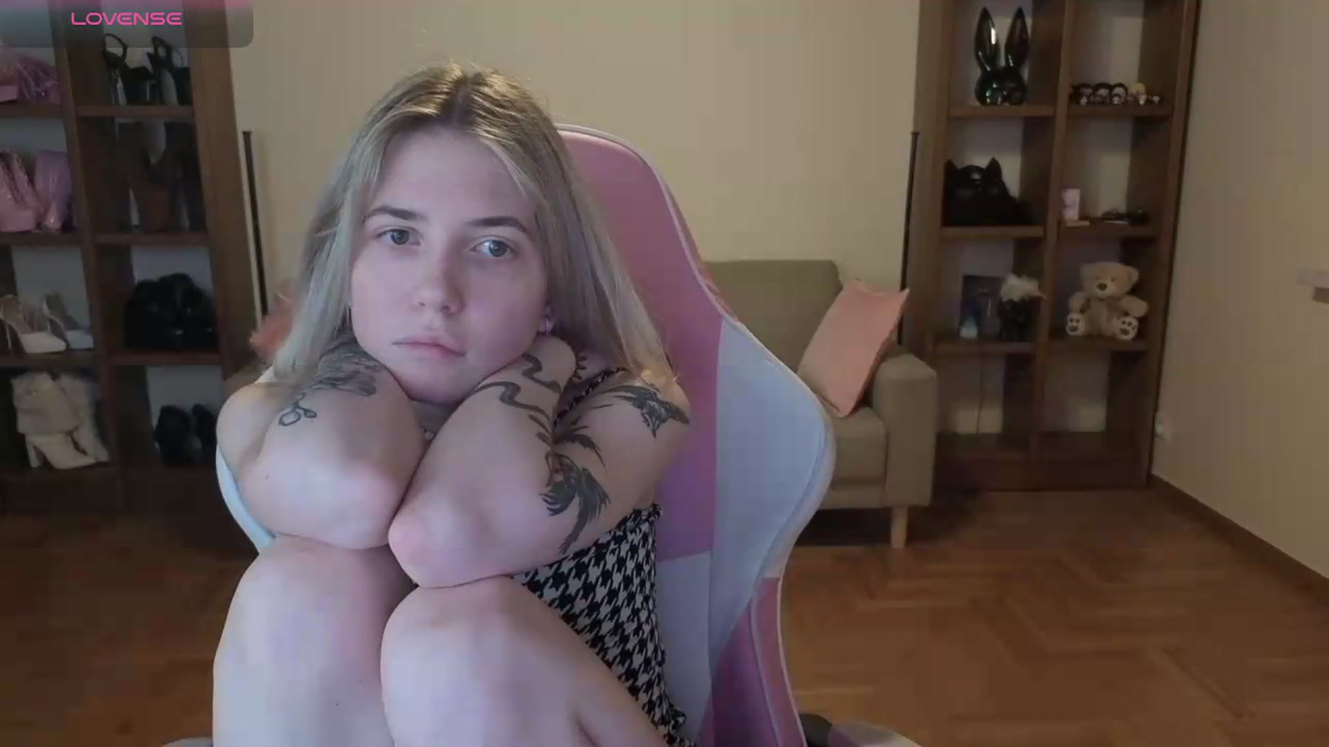 Gallery image thumbnail from Serphelia's myfreecams stream on, 05/27/2026, 21:06 image 12 of 20