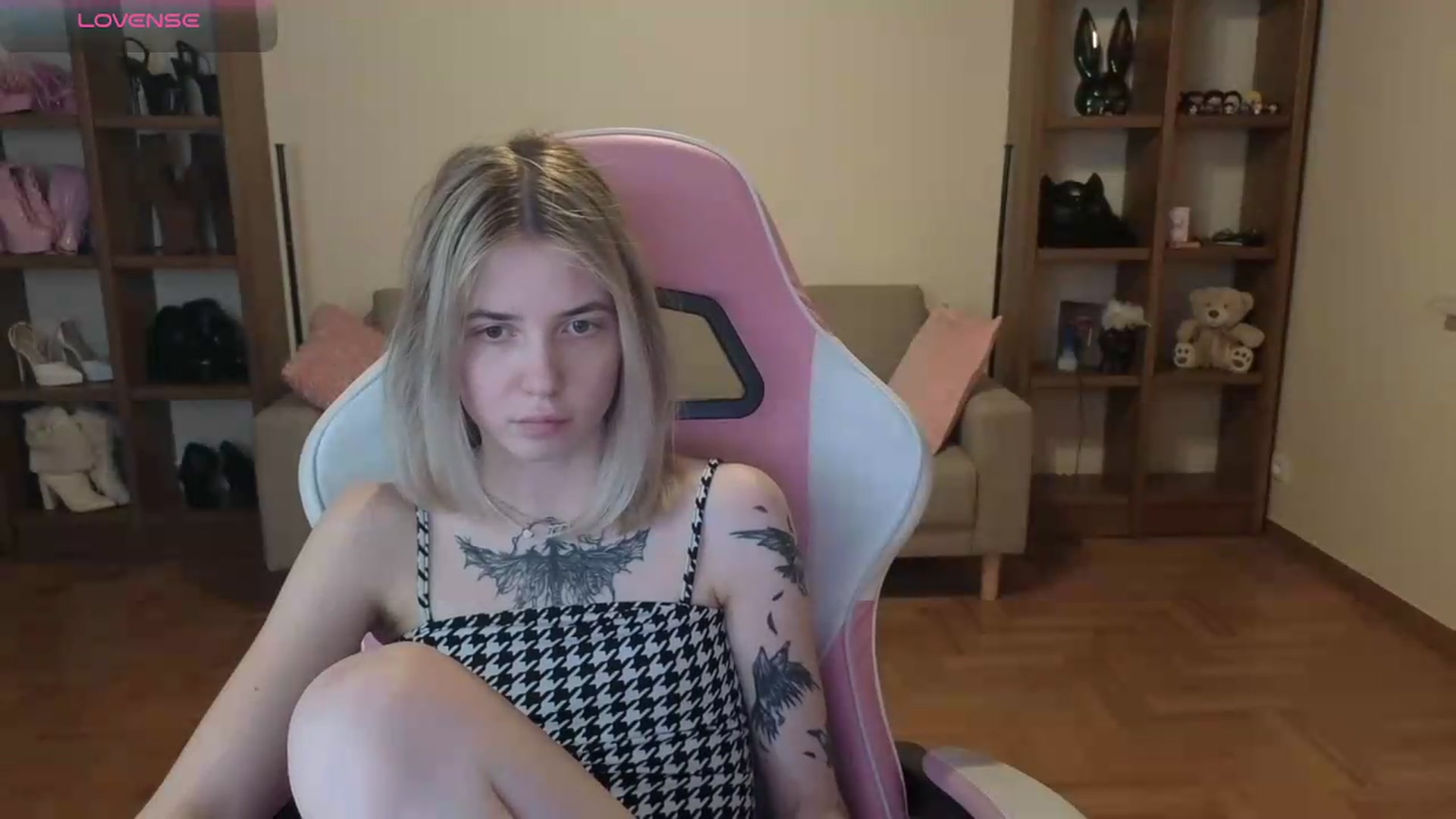 Gallery image thumbnail from Serphelia's myfreecams stream on, 05/27/2026, 21:06 image 6 of 20