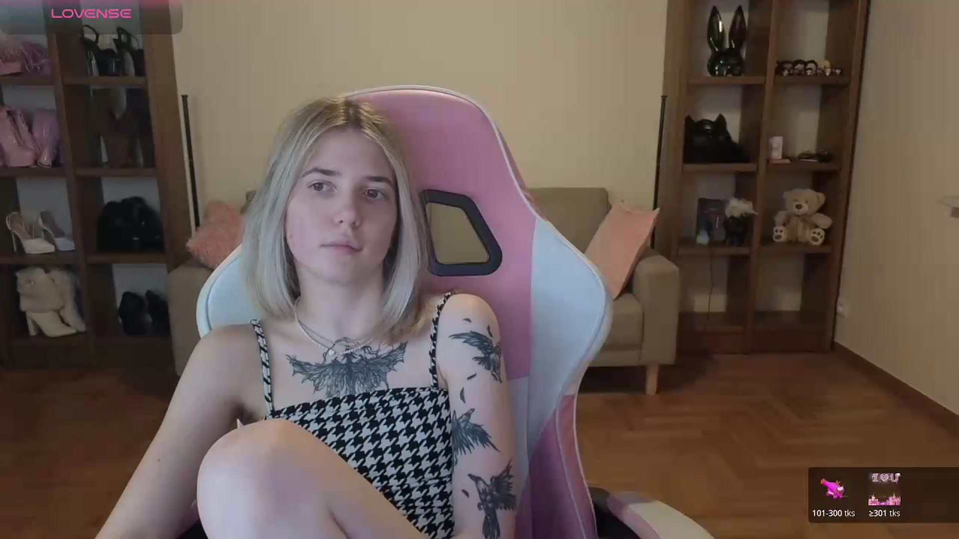 Gallery image thumbnail from Serphelia's myfreecams stream on, 05/27/2026, 21:06 image 4 of 20