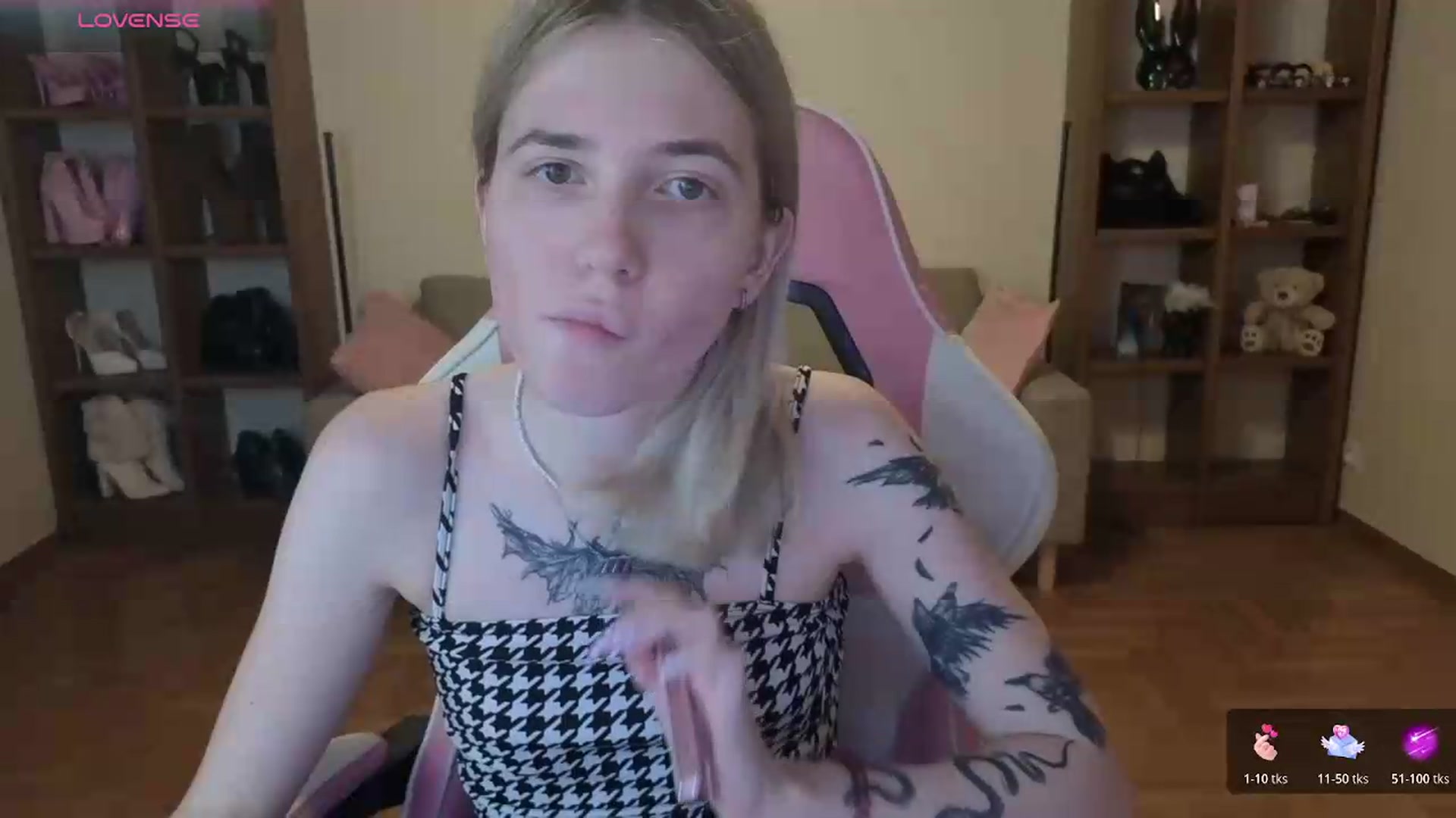 Gallery image thumbnail from Serphelia's myfreecams stream on, 05/28/2026, 24:06 image 10 of 20