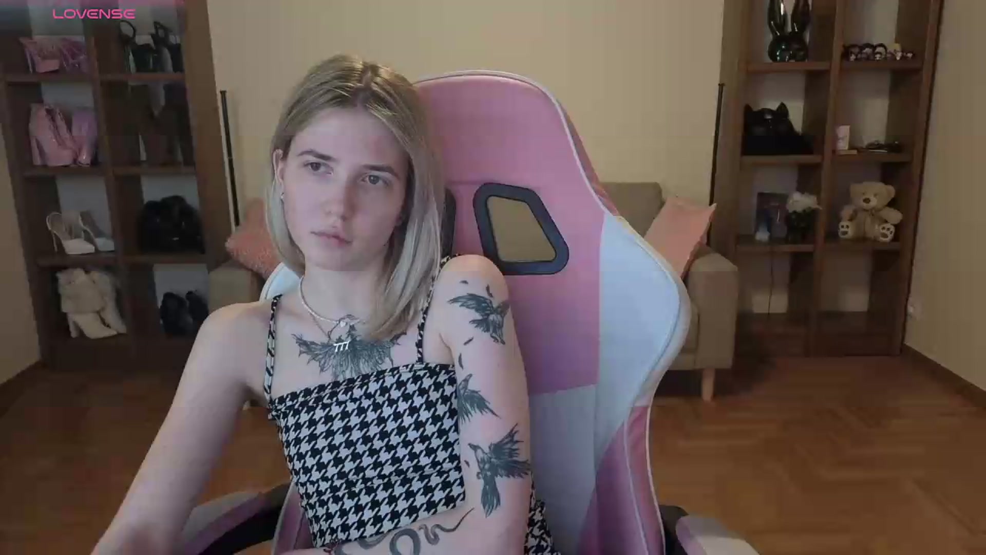 Gallery image thumbnail from Serphelia's myfreecams stream on, 05/28/2026, 24:06 image 13 of 20