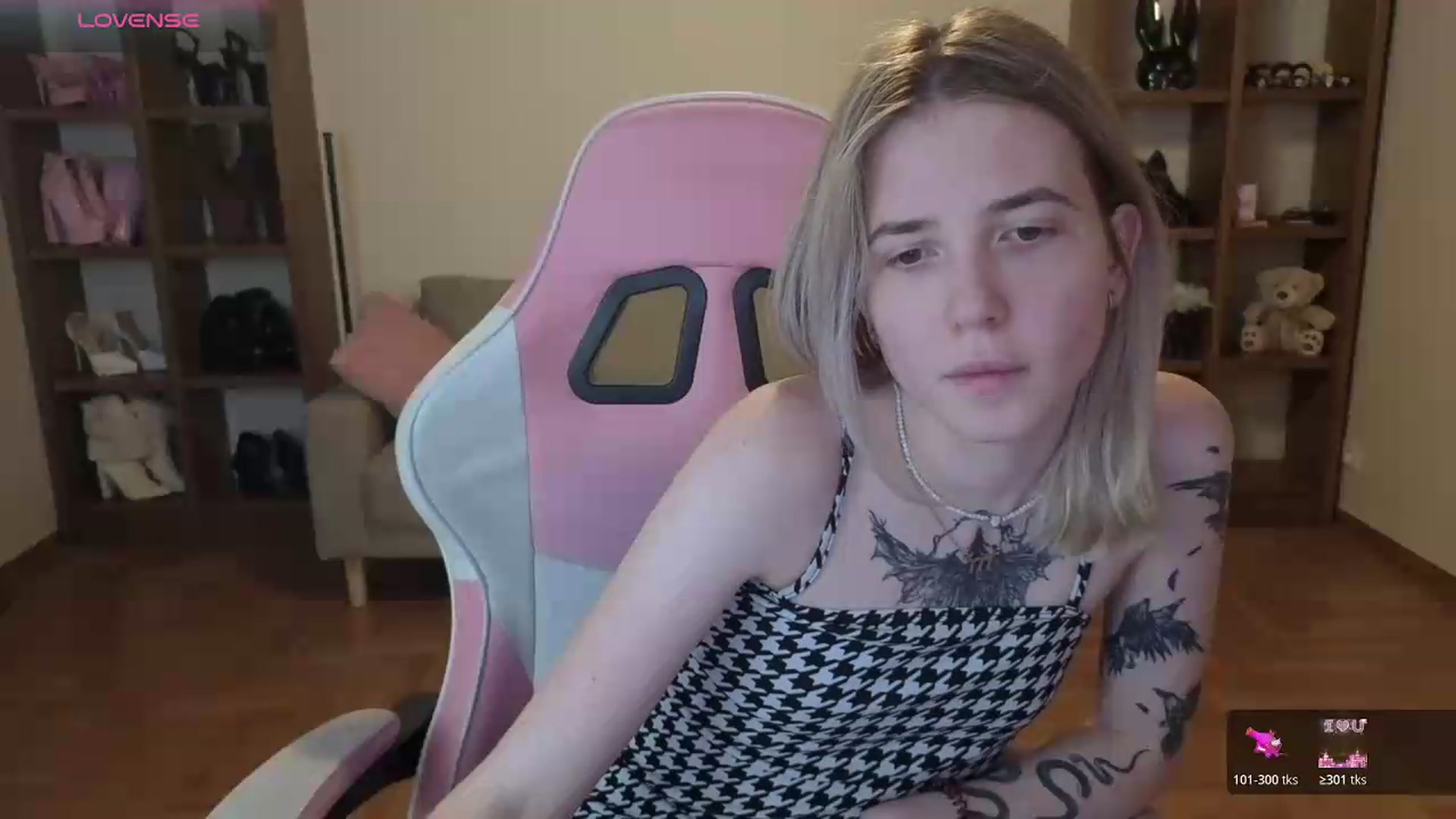 Gallery image thumbnail from Serphelia's myfreecams stream on, 05/28/2026, 24:06 image 6 of 20