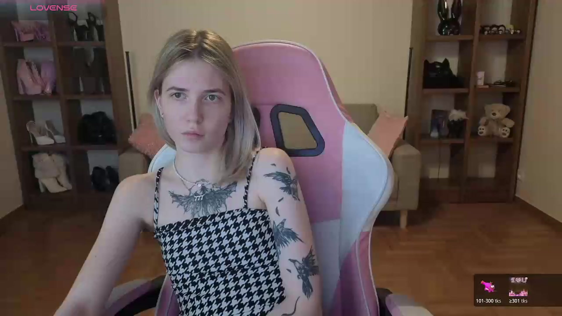 Gallery image thumbnail from Serphelia's myfreecams stream on, 05/28/2026, 24:06 image 12 of 20