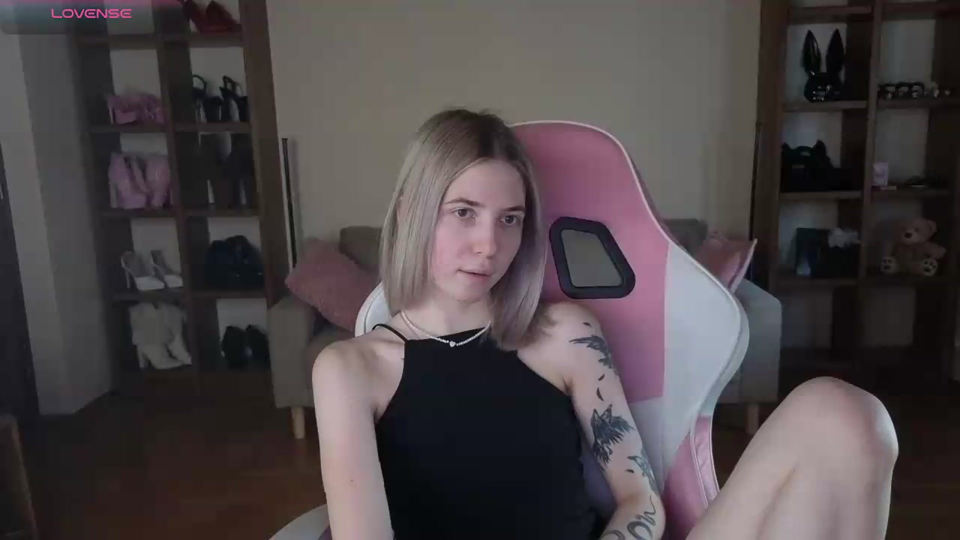 Gallery image thumbnail from Serphelia's myfreecams stream on, 05/28/2026, 20:18 image 3 of 20
