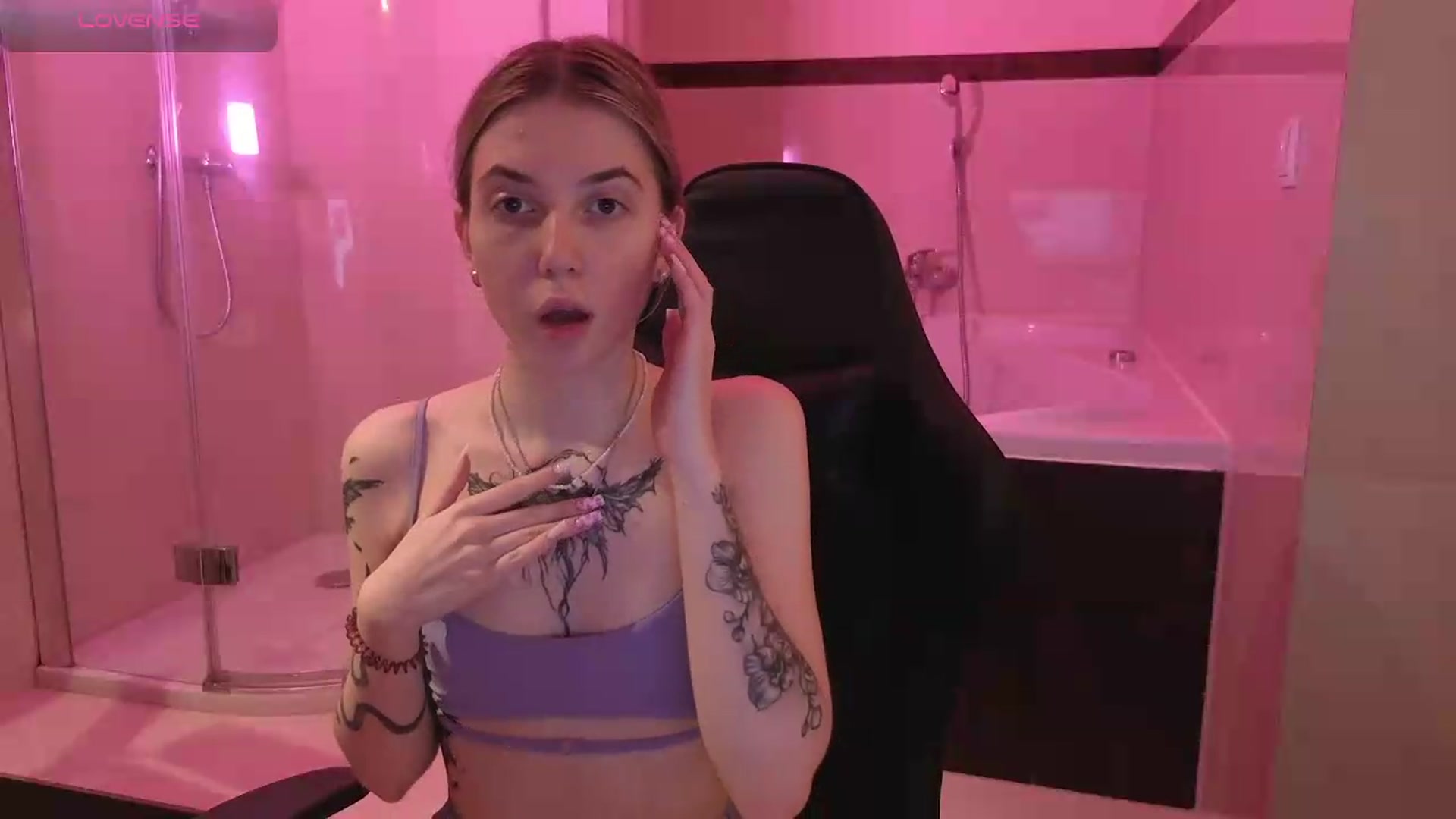 Gallery image thumbnail from Serphelia's myfreecams stream on, 05/29/2026, 20:54 image 18 of 20