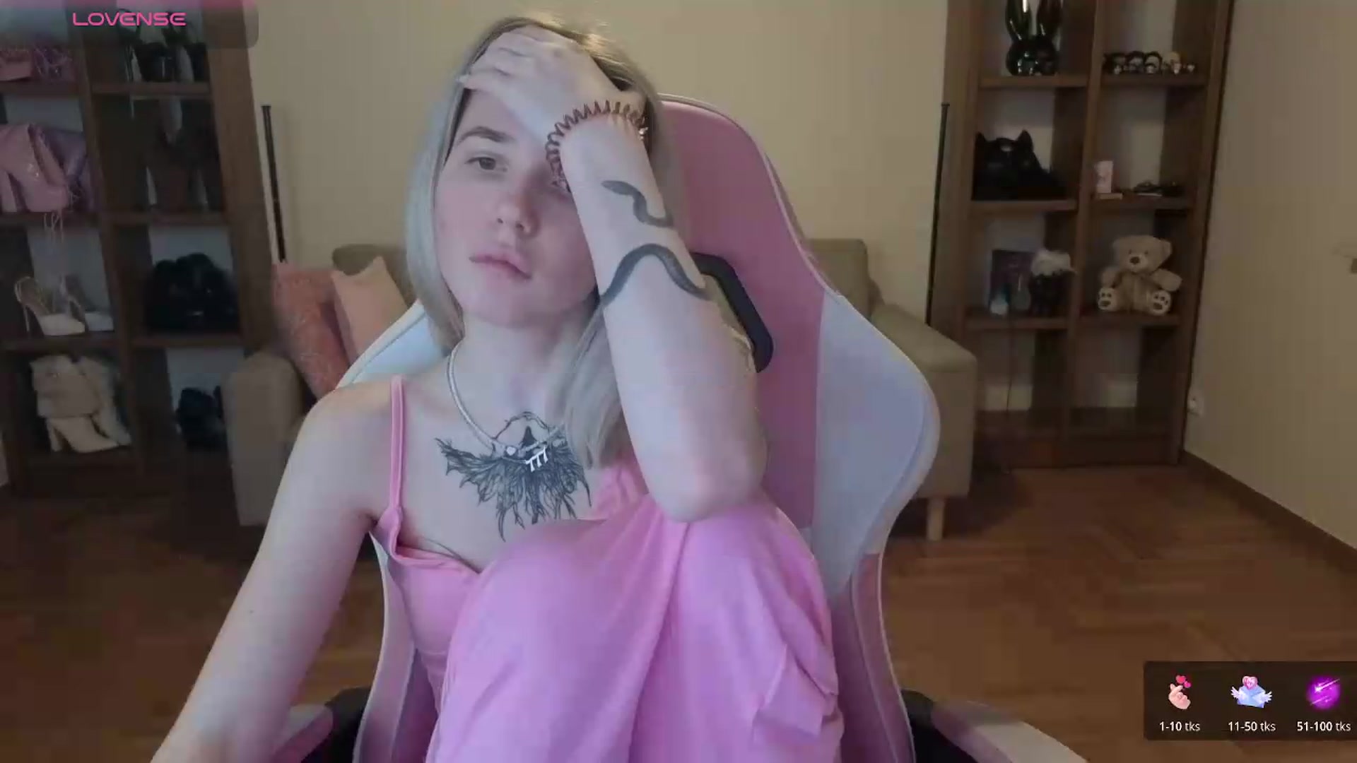 Gallery image thumbnail from Serphelia's myfreecams stream on, 05/30/2026, 21:09 image 14 of 20