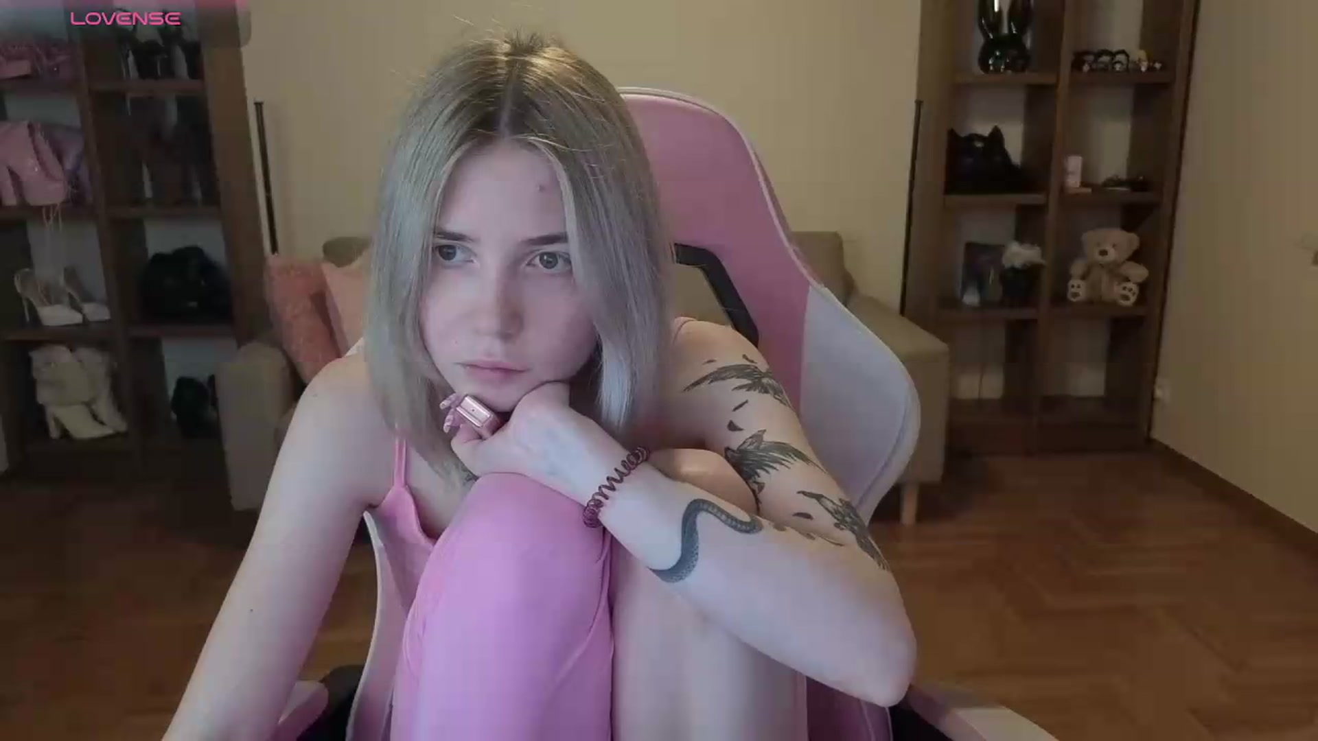 Gallery image thumbnail from Serphelia's myfreecams stream on, 05/30/2026, 21:09 image 11 of 20