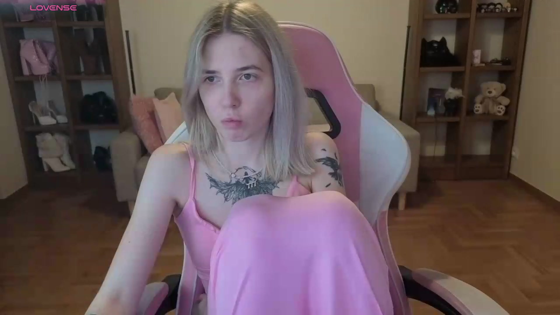 Gallery image thumbnail from Serphelia's myfreecams stream on, 05/30/2026, 21:09 image 3 of 20