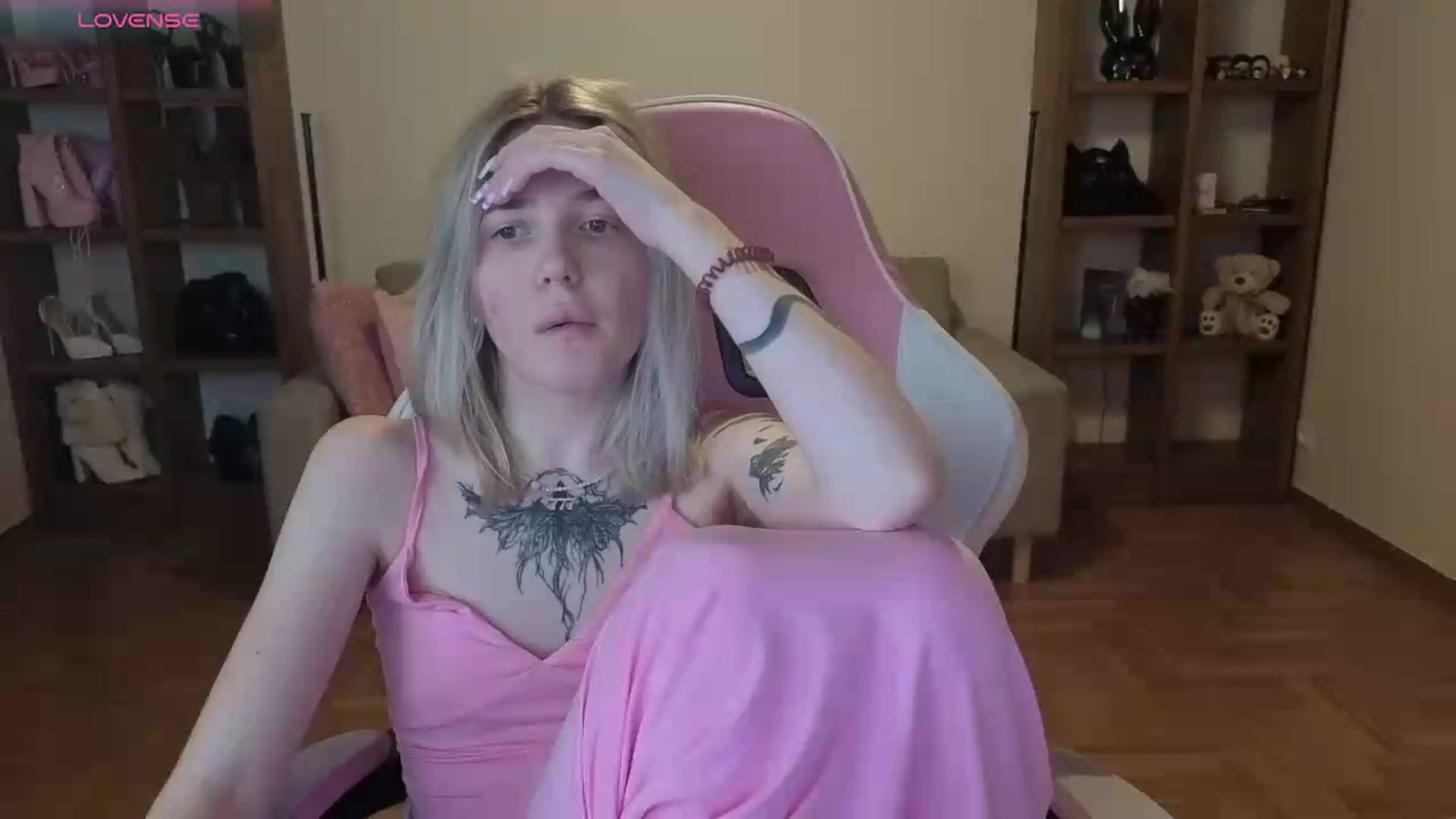 Gallery image thumbnail from Serphelia's myfreecams stream on, 05/30/2026, 21:09 image 8 of 20
