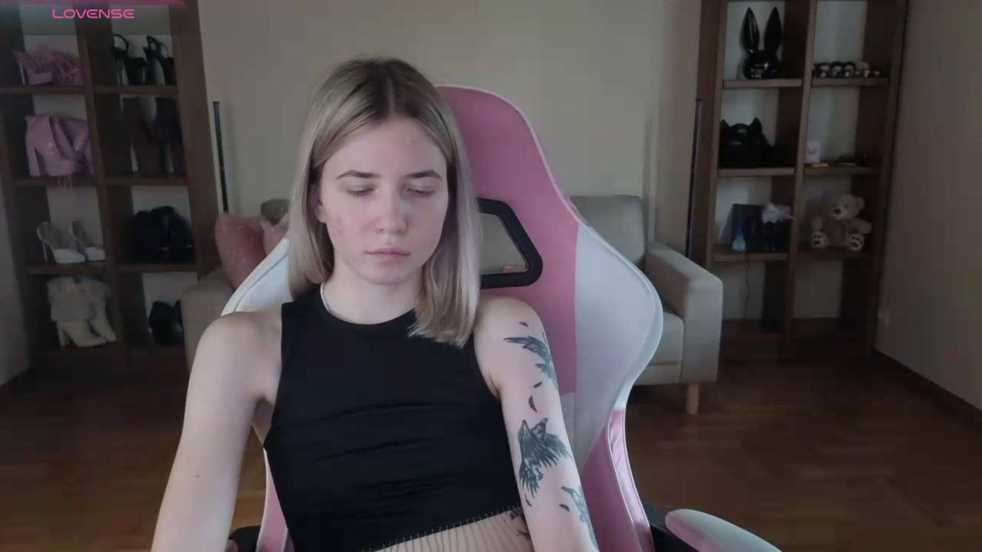 Gallery image thumbnail from Serphelia's myfreecams stream on, 06/01/2026, 17:10 image 6 of 20