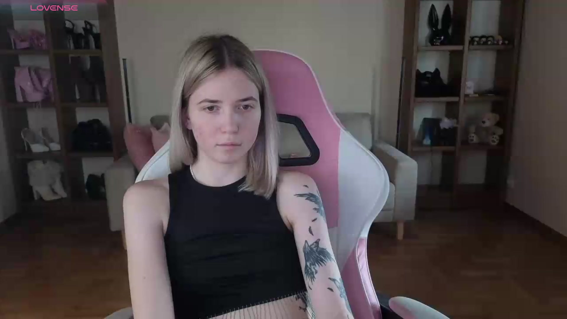 Gallery image thumbnail from Serphelia's myfreecams stream on, 06/01/2026, 17:10 image 7 of 20