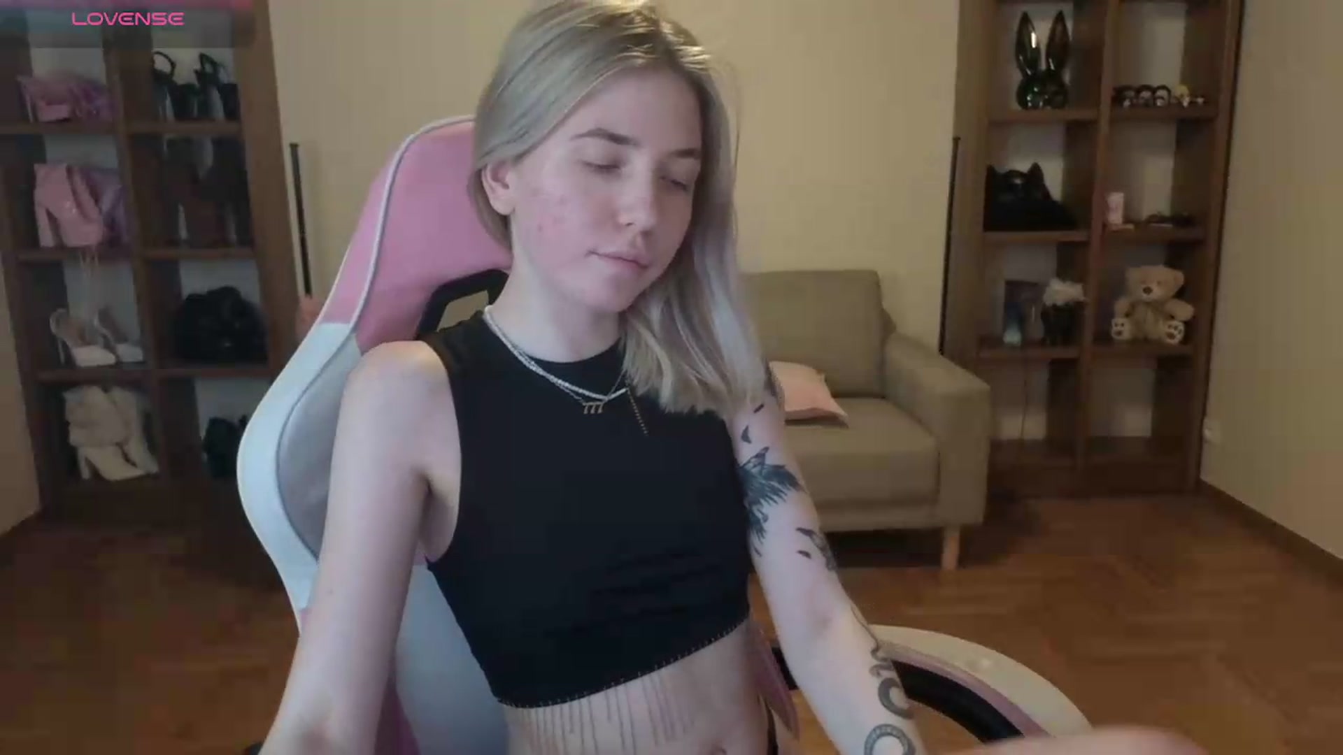 Gallery image thumbnail from Serphelia's myfreecams stream on, 06/01/2026, 18:58 image 17 of 20