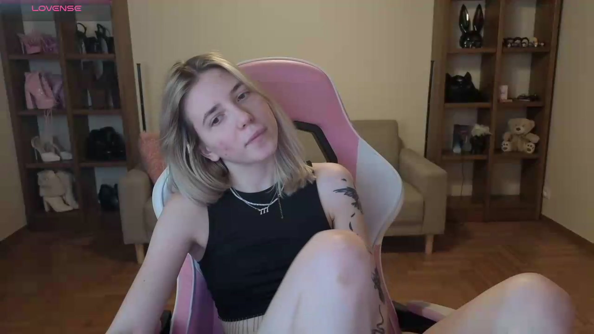 Gallery image thumbnail from Serphelia's myfreecams stream on, 06/01/2026, 18:58 image 18 of 20