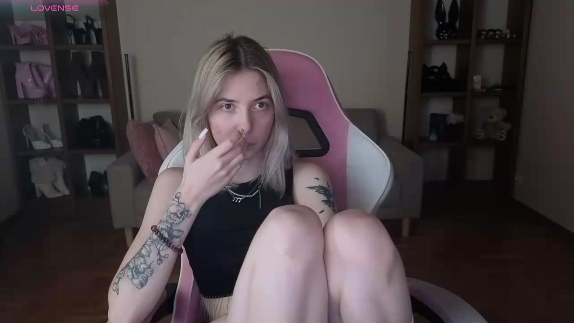 Gallery image thumbnail from Serphelia's myfreecams stream on, 06/01/2026, 18:58 image 3 of 20