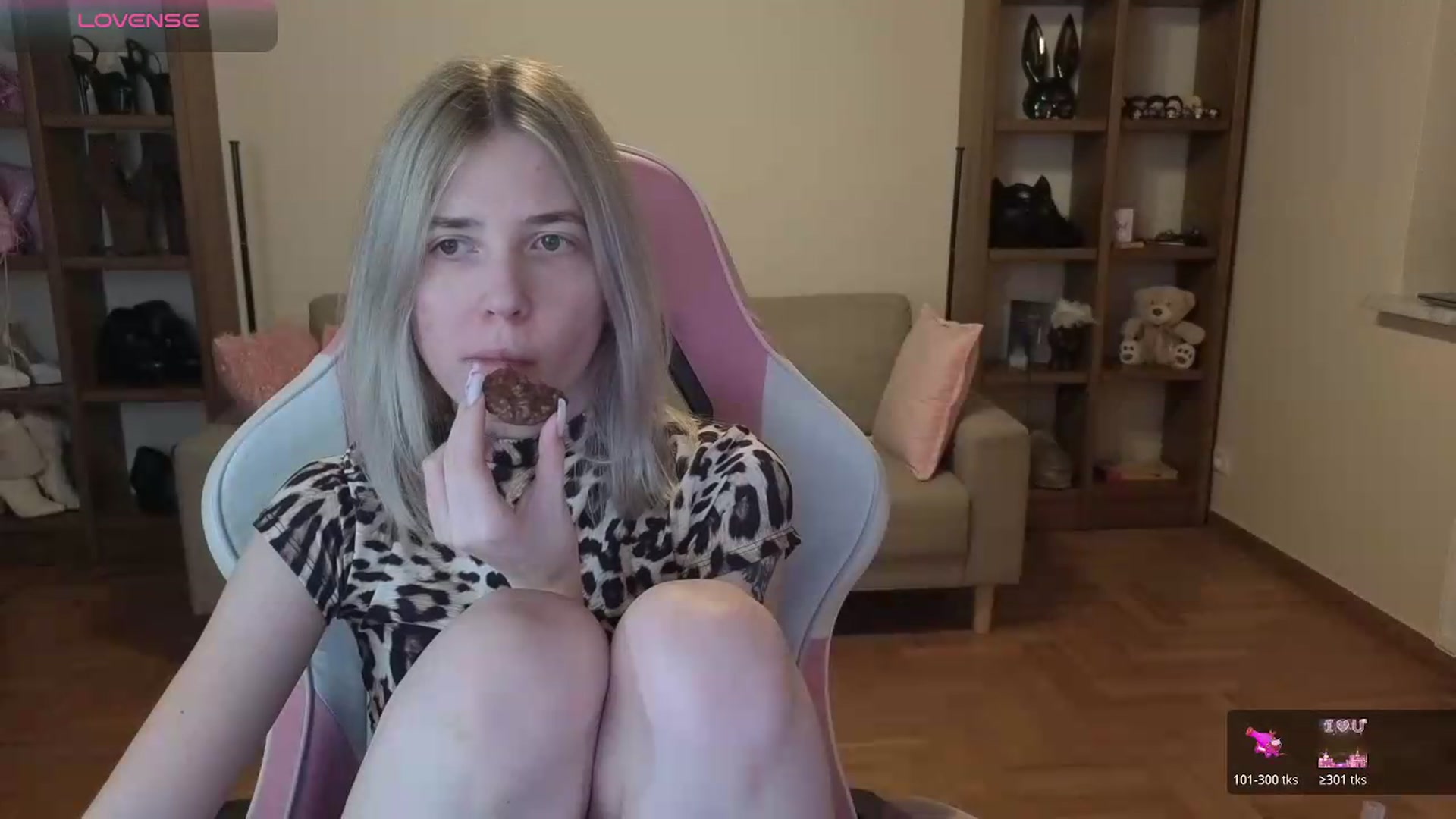 Gallery image thumbnail from Serphelia's myfreecams stream on, 06/02/2026, 22:21 image 2 of 20