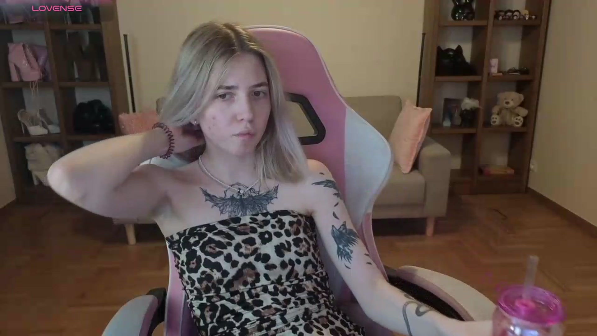 Gallery image thumbnail from Serphelia's myfreecams stream on, 06/03/2026, 14:29 image 3 of 20