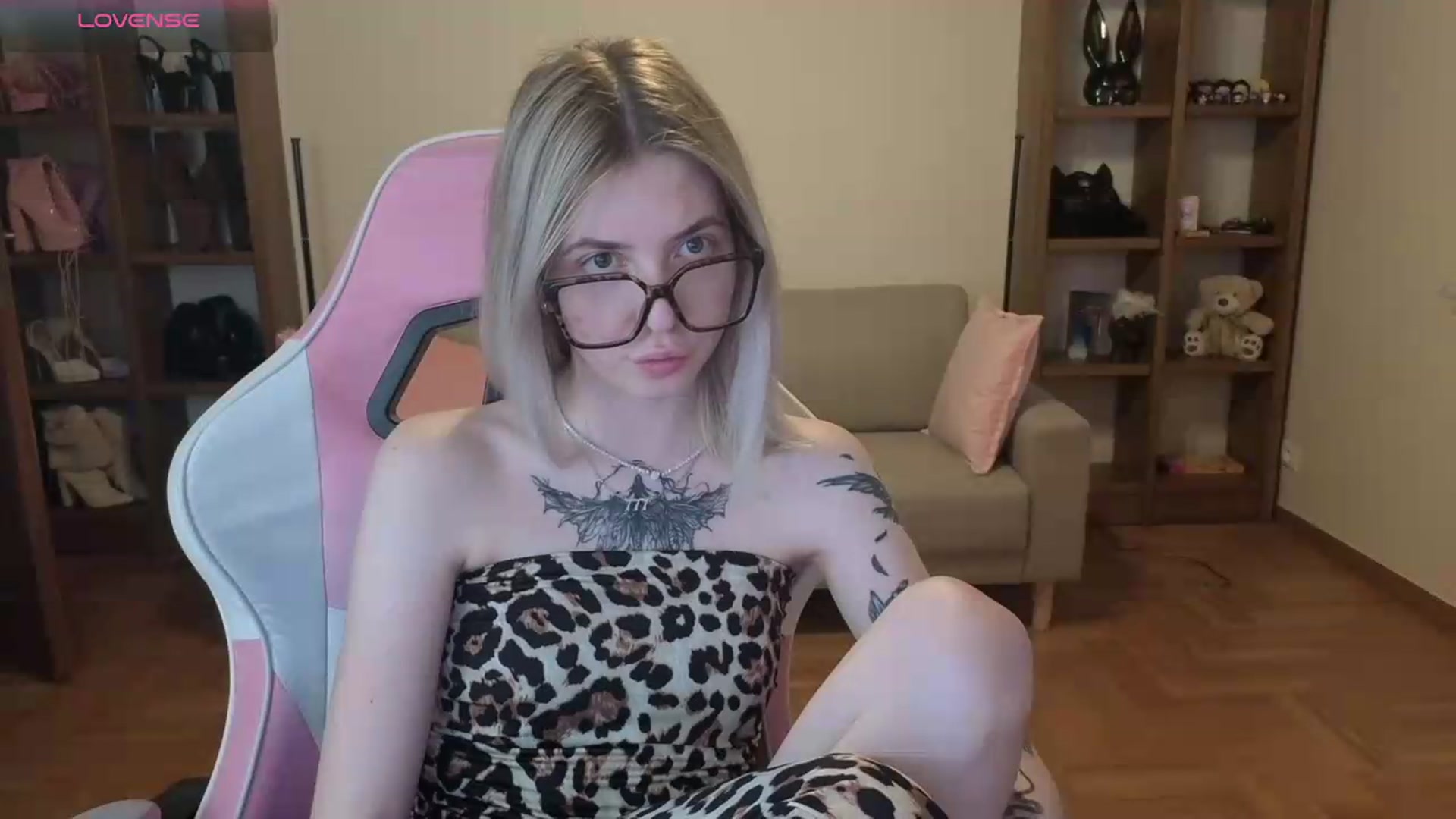 Gallery image thumbnail from Serphelia's myfreecams stream on, 06/03/2026, 16:44 image 7 of 20