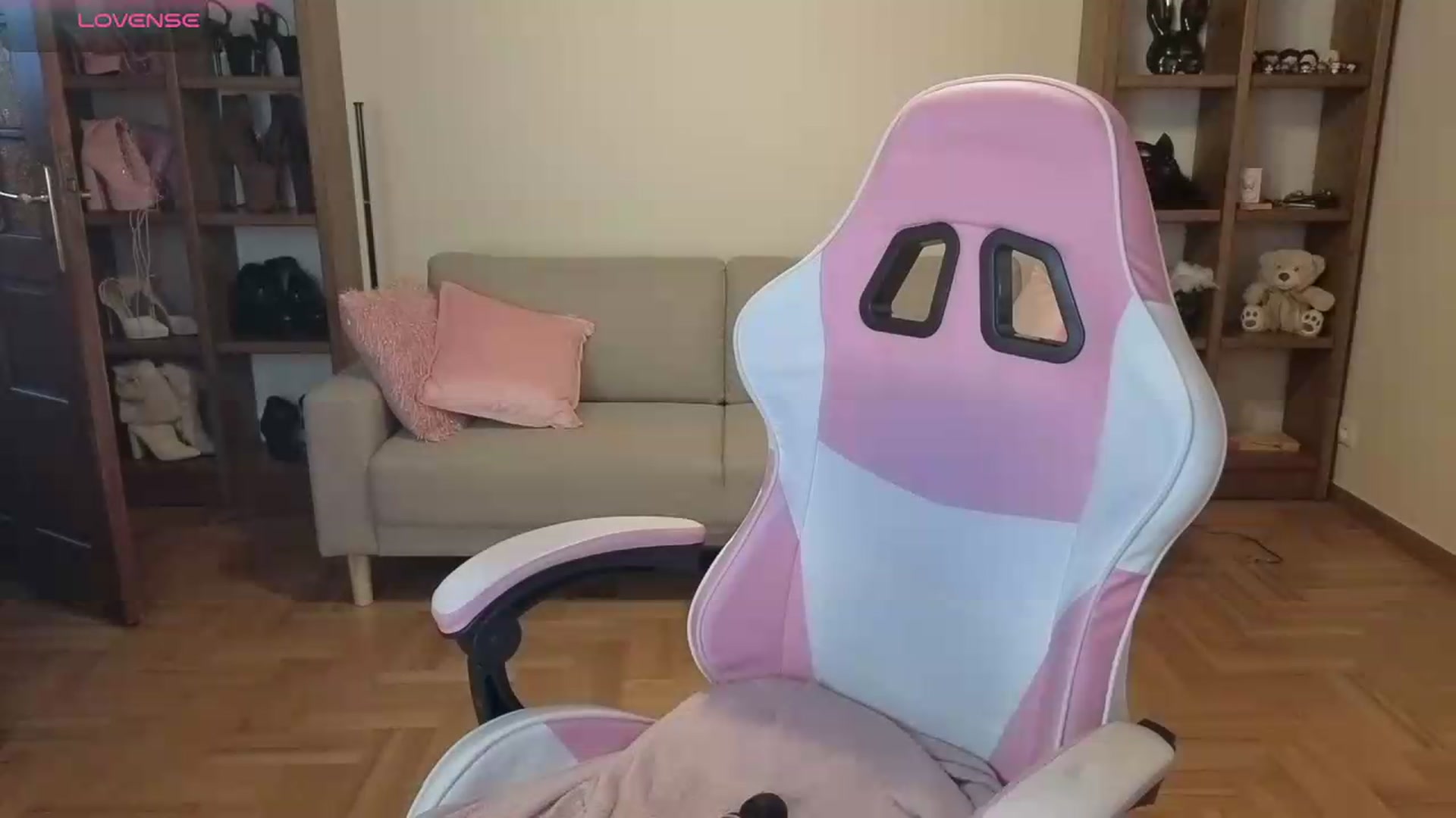 Gallery image thumbnail from Serphelia's myfreecams stream on, 06/03/2026, 16:44 image 13 of 20