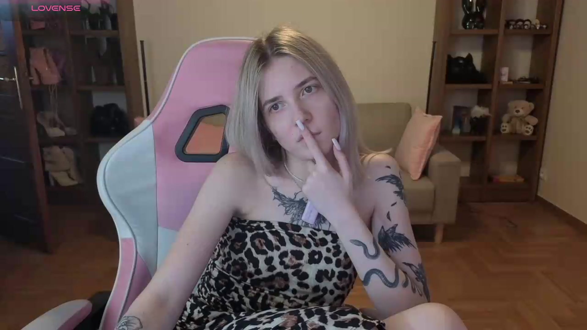 Gallery image thumbnail from Serphelia's myfreecams stream on, 06/03/2026, 16:44 image 12 of 20