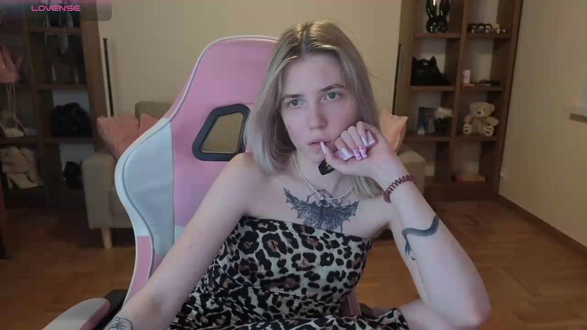 Gallery image thumbnail from Serphelia's myfreecams stream on, 06/03/2026, 20:32 image 5 of 20