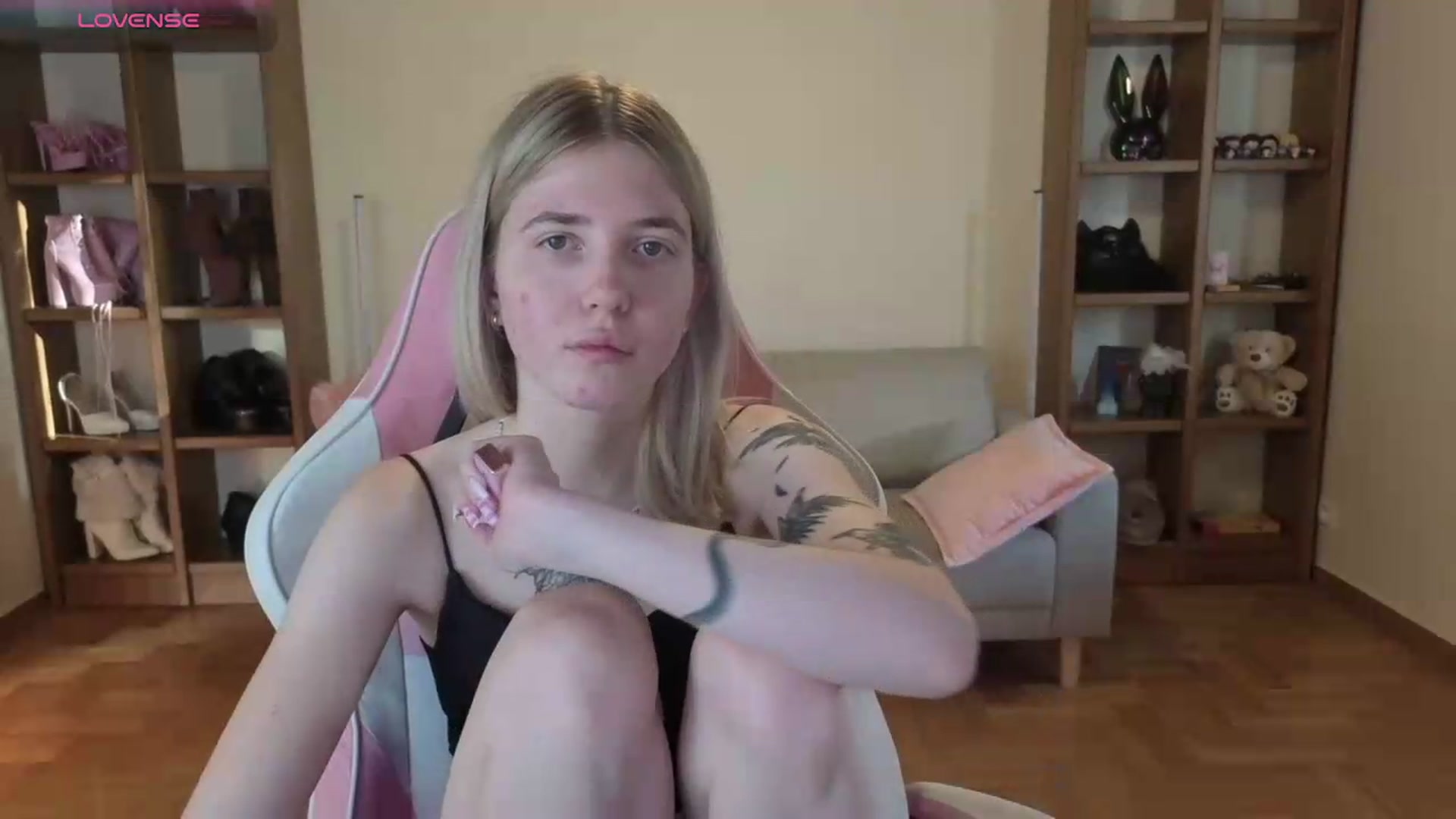 Gallery image thumbnail from Serphelia's myfreecams stream on, 06/08/2026, 18:54 image 10 of 20