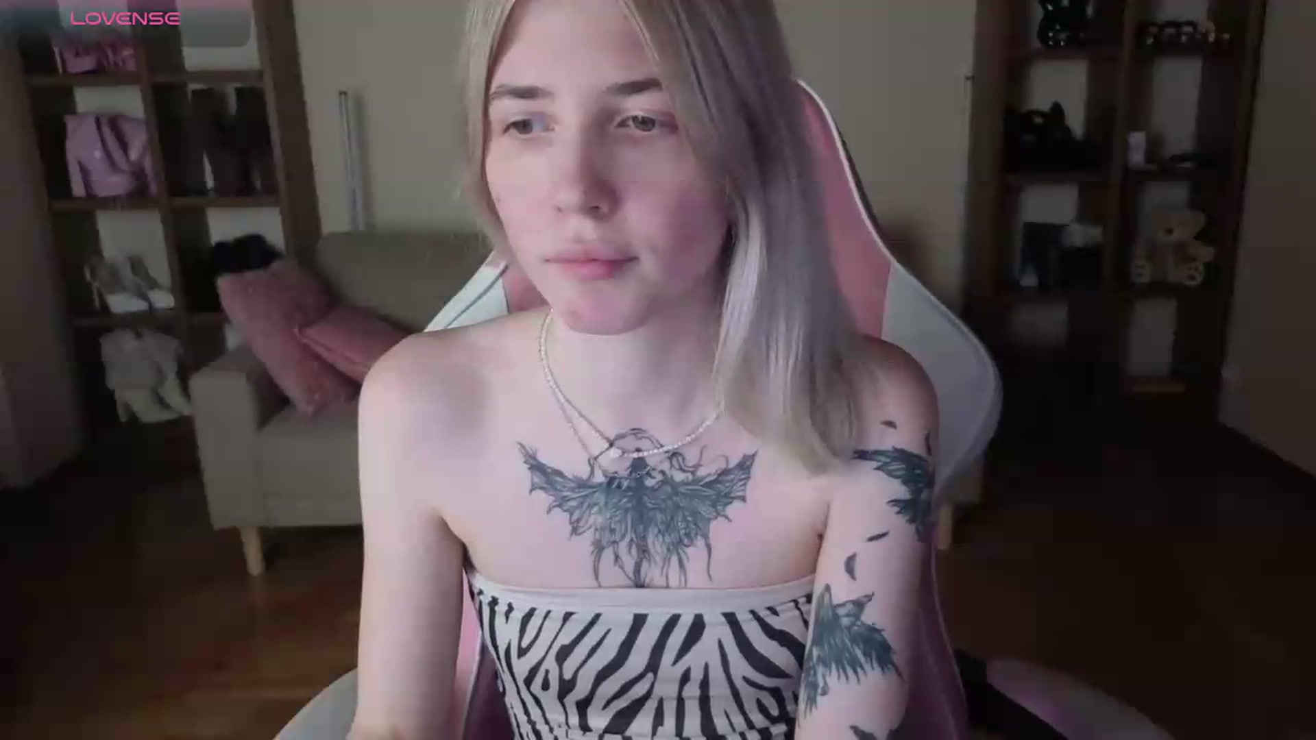 Gallery image thumbnail from Serphelia's myfreecams stream on, 06/09/2026, 19:52 image 15 of 20