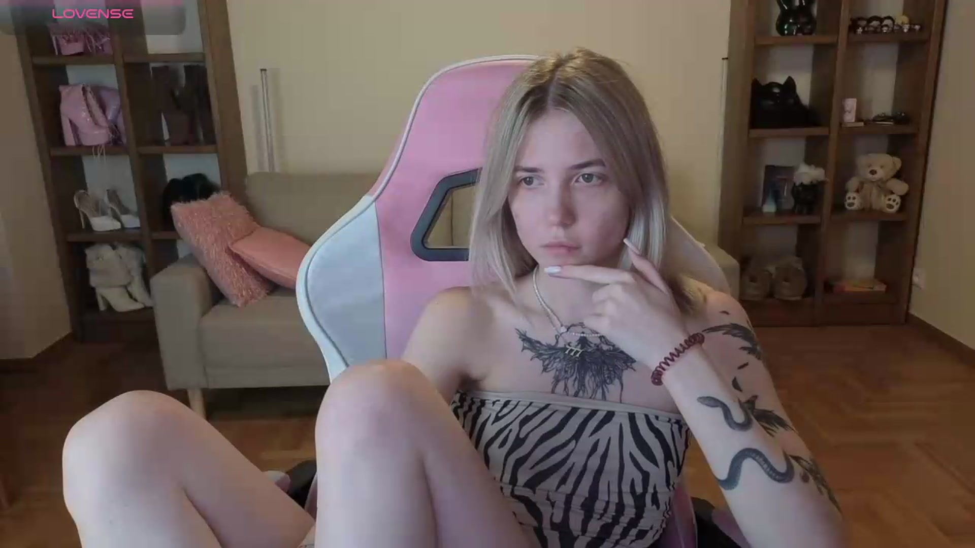 Gallery image thumbnail from Serphelia's myfreecams stream on, 06/09/2026, 22:34 image 4 of 20