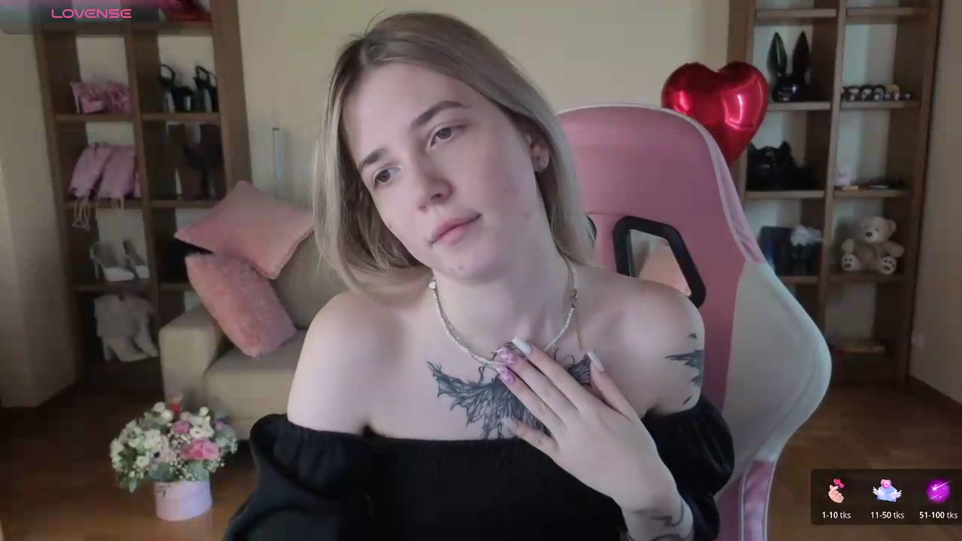 Gallery image thumbnail from Serphelia's myfreecams stream on, 06/12/2026, 17:01 image 6 of 20