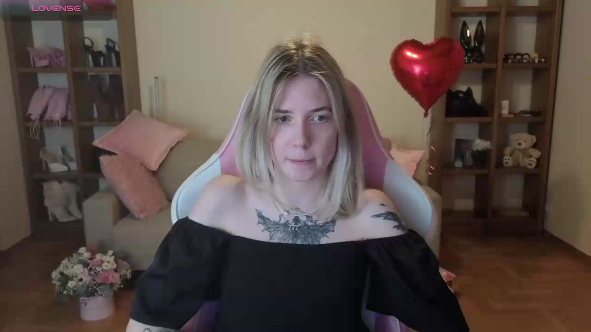 Gallery image thumbnail from Serphelia's myfreecams stream on, 06/12/2026, 22:50 image 16 of 20