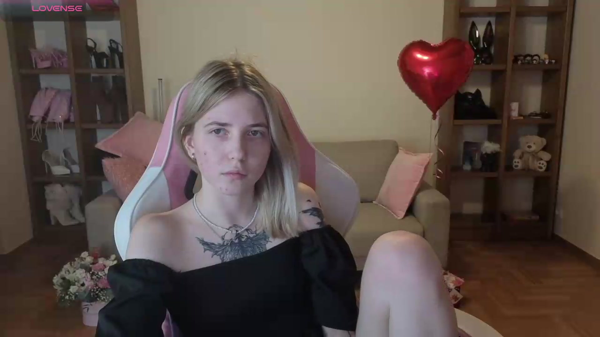 Gallery image thumbnail from Serphelia's myfreecams stream on, 06/12/2026, 22:50 image 11 of 20