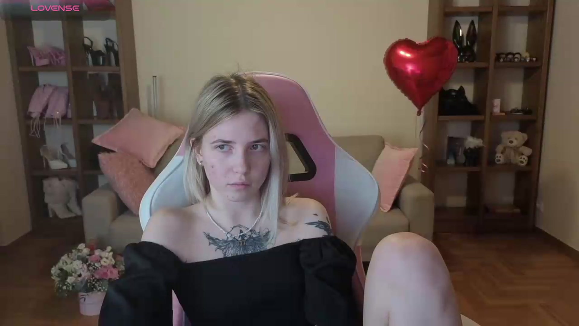Gallery image thumbnail from Serphelia's myfreecams stream on, 06/12/2026, 22:50 image 12 of 20