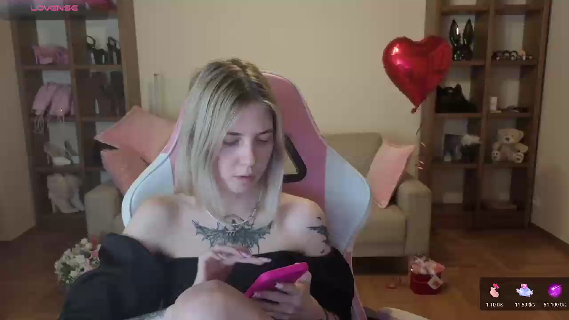 Gallery image thumbnail from Serphelia's myfreecams stream on, 06/12/2026, 22:50 image 1 of 20