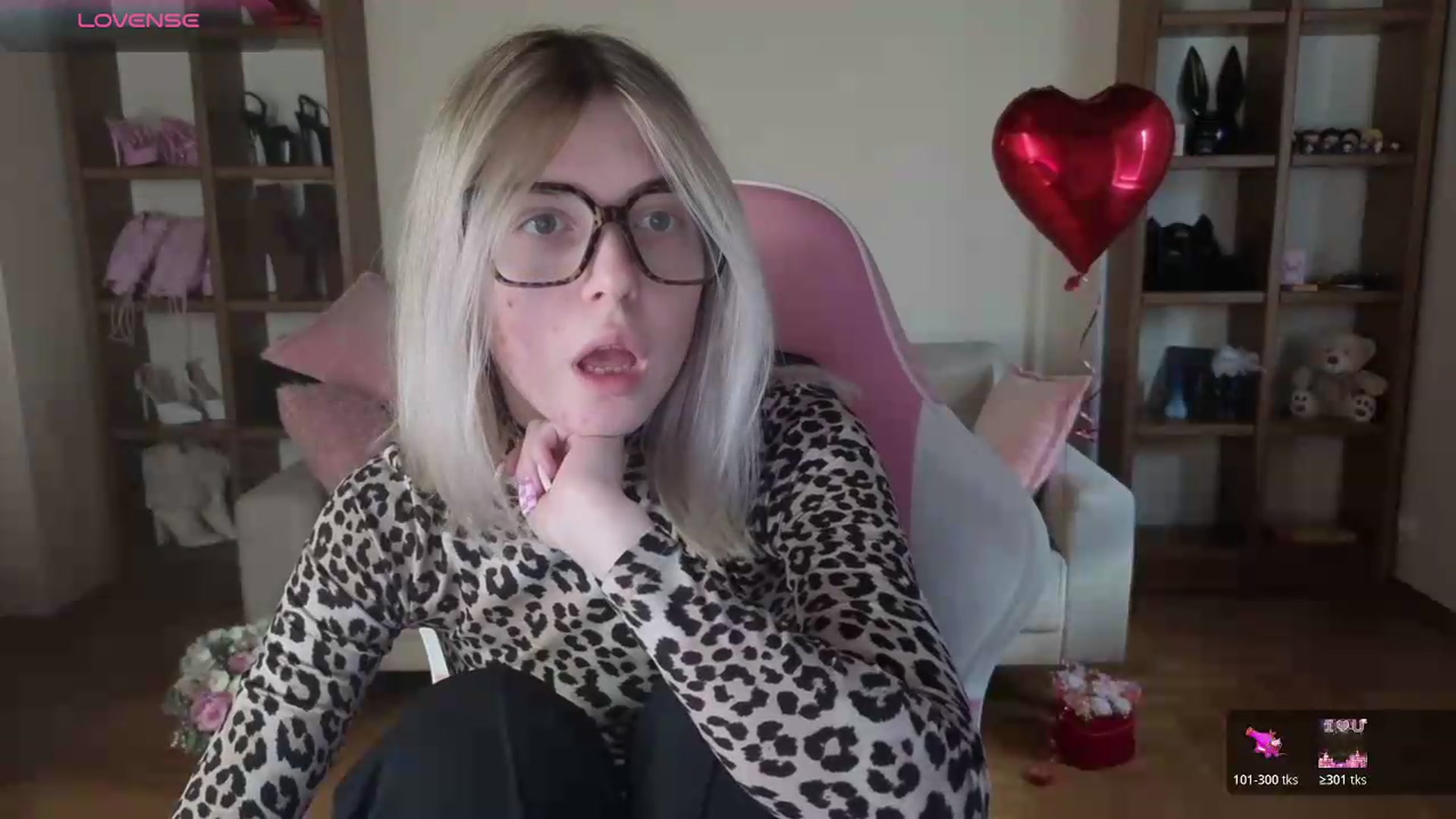 Gallery image thumbnail from Serphelia's myfreecams stream on, 06/13/2026, 16:17 image 15 of 20