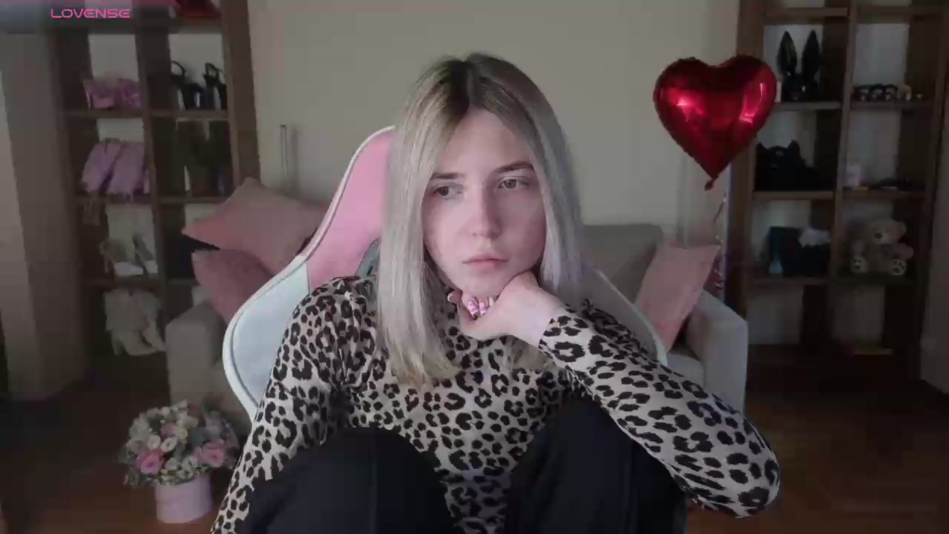 Gallery image thumbnail from Serphelia's myfreecams stream on, 06/13/2026, 16:17 image 2 of 20