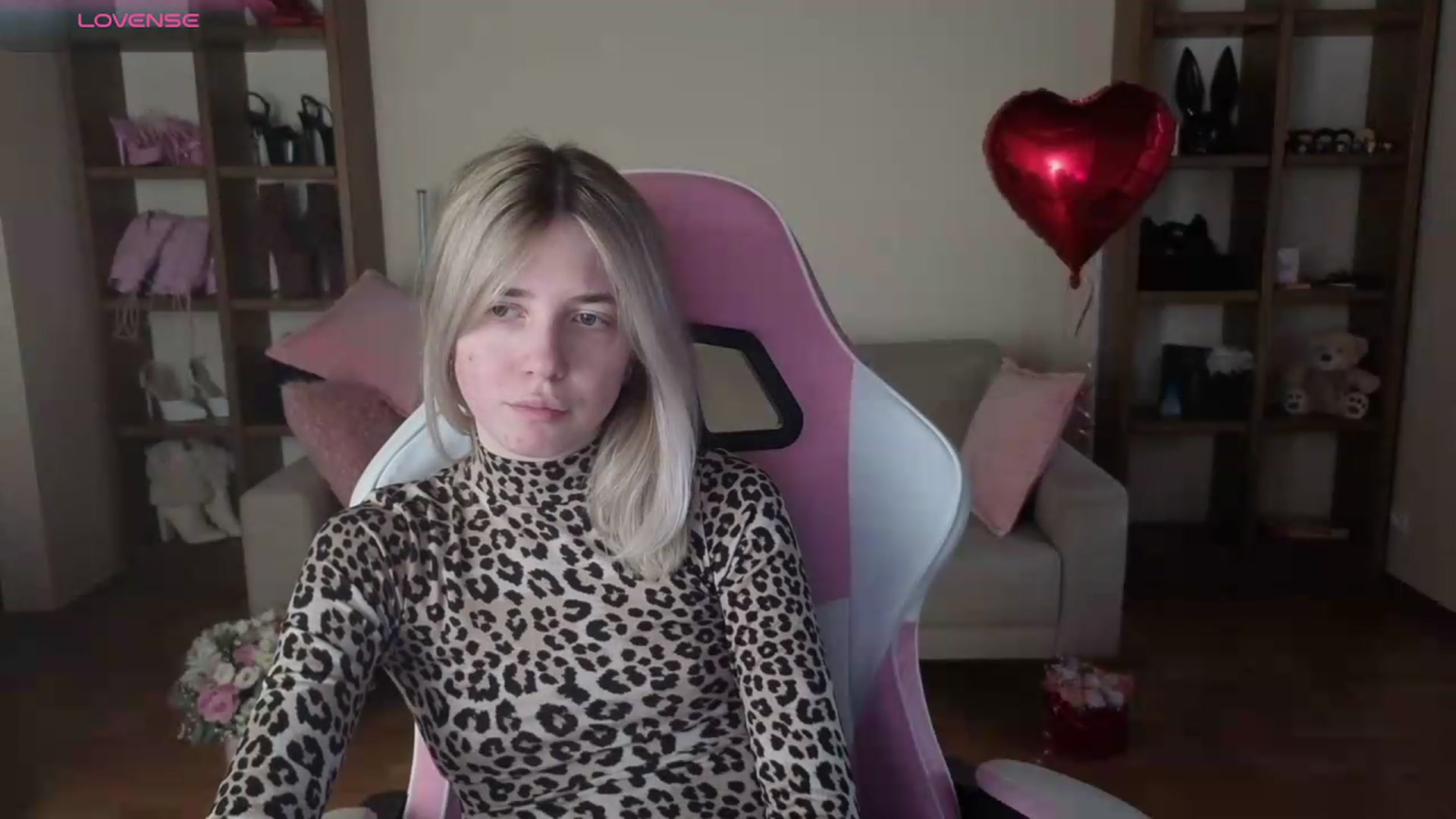 Gallery image thumbnail from Serphelia's myfreecams stream on, 06/13/2026, 17:03 image 8 of 20