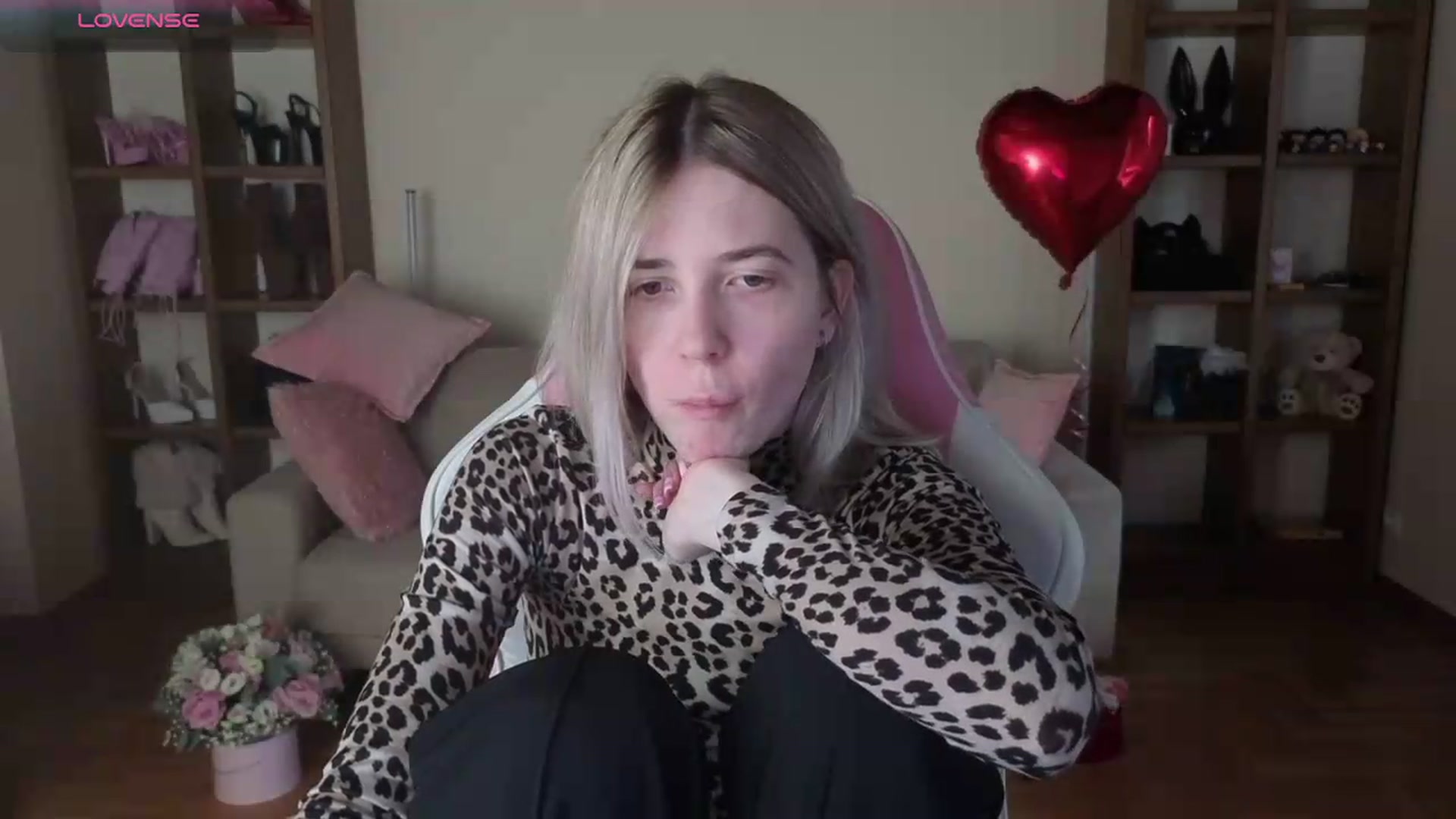 Gallery image thumbnail from Serphelia's myfreecams stream on, 06/13/2026, 17:03 image 11 of 20