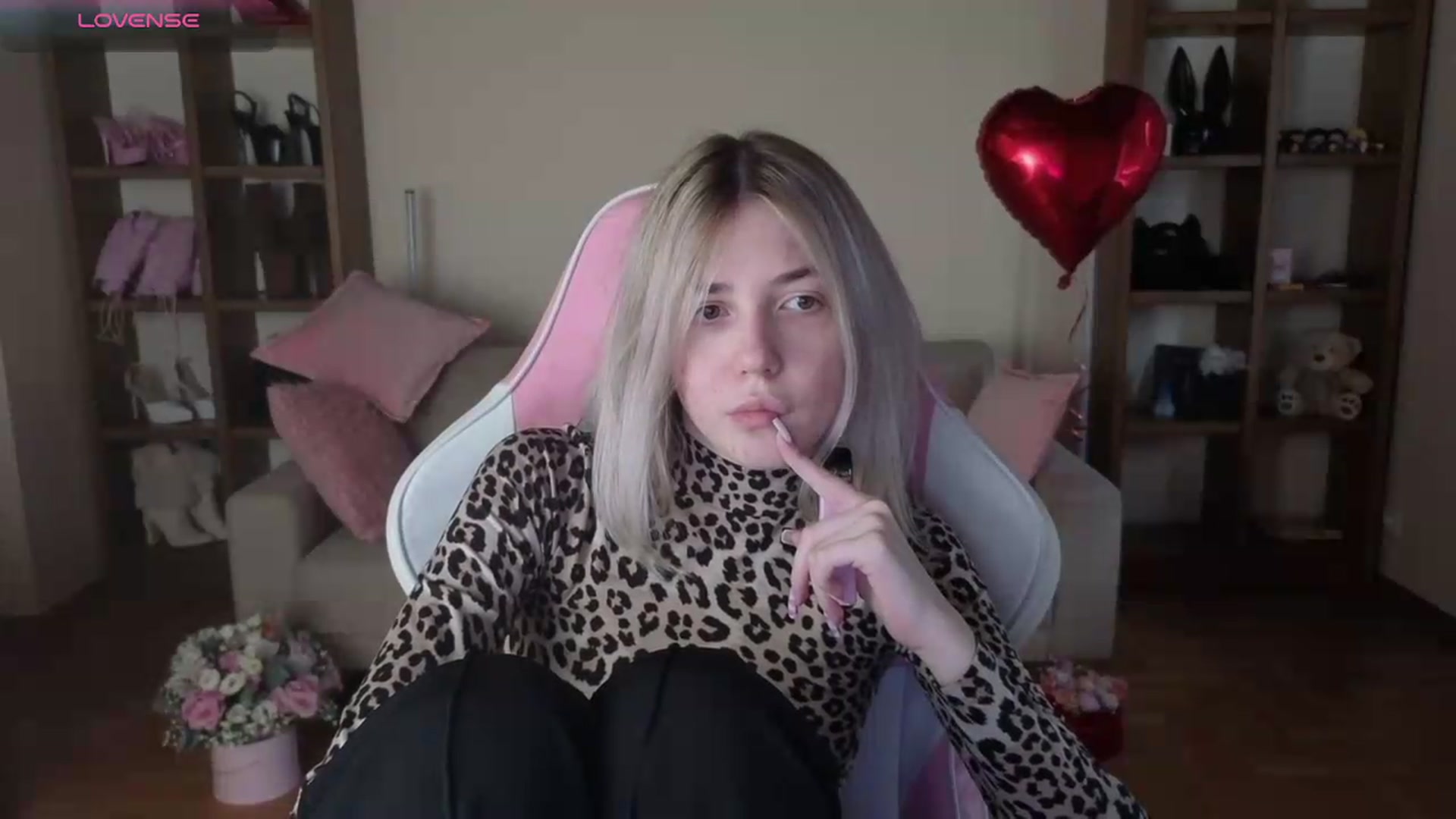 Gallery image thumbnail from Serphelia's myfreecams stream on, 06/13/2026, 17:03 image 20 of 20